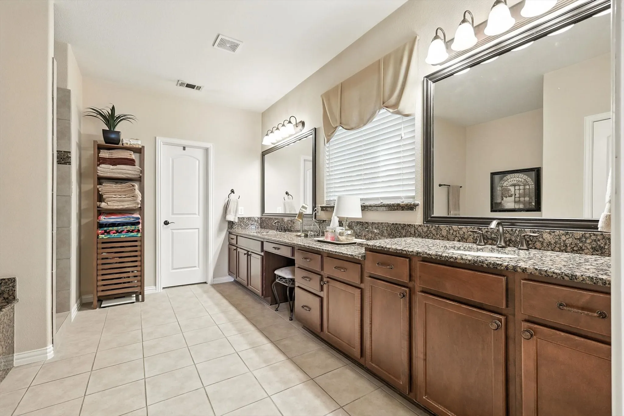Single Family Residence For Sale in Collin County , 4305 Citabria Drive, Mc Kinney, Texas 75072, 4 Bedroom, 4 Bathroom, 2 Garage spaces, 3,538 Sqft, built in 2011, mls#21330918, Real Estate Agent in Mc Kinney, Homes For Sale in Collin county, Homes For Sale in Mc Kinney, Realtor in Mc Kinney Texas, Real Estate Brokerage Independent Realty Texas, Luminita Cordes Realtor