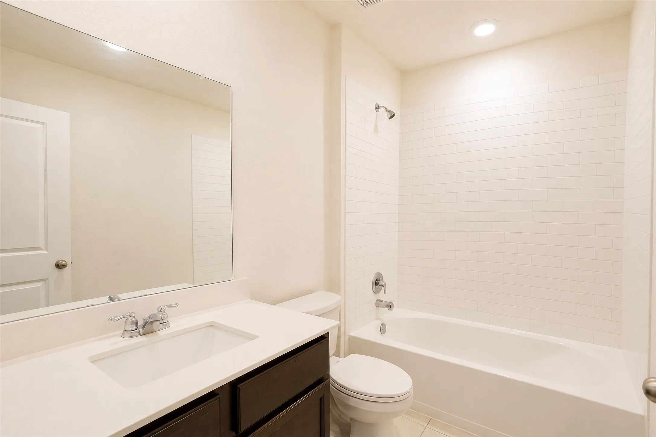 Single Family Residence For Sale in Kaufman County , 1221 Trevino Road, Forney, Texas 75126, 4 Bedroom, 3 Bathroom, 2 Garage spaces, 2,120 Sqft, built in 2021, mls#21338560, Real Estate Agent in Forney, Homes For Sale in Kaufman county, Homes For Sale in Forney, Realtor in Forney Texas, Real Estate Brokerage Independent Realty Texas, Luminita Cordes Realtor