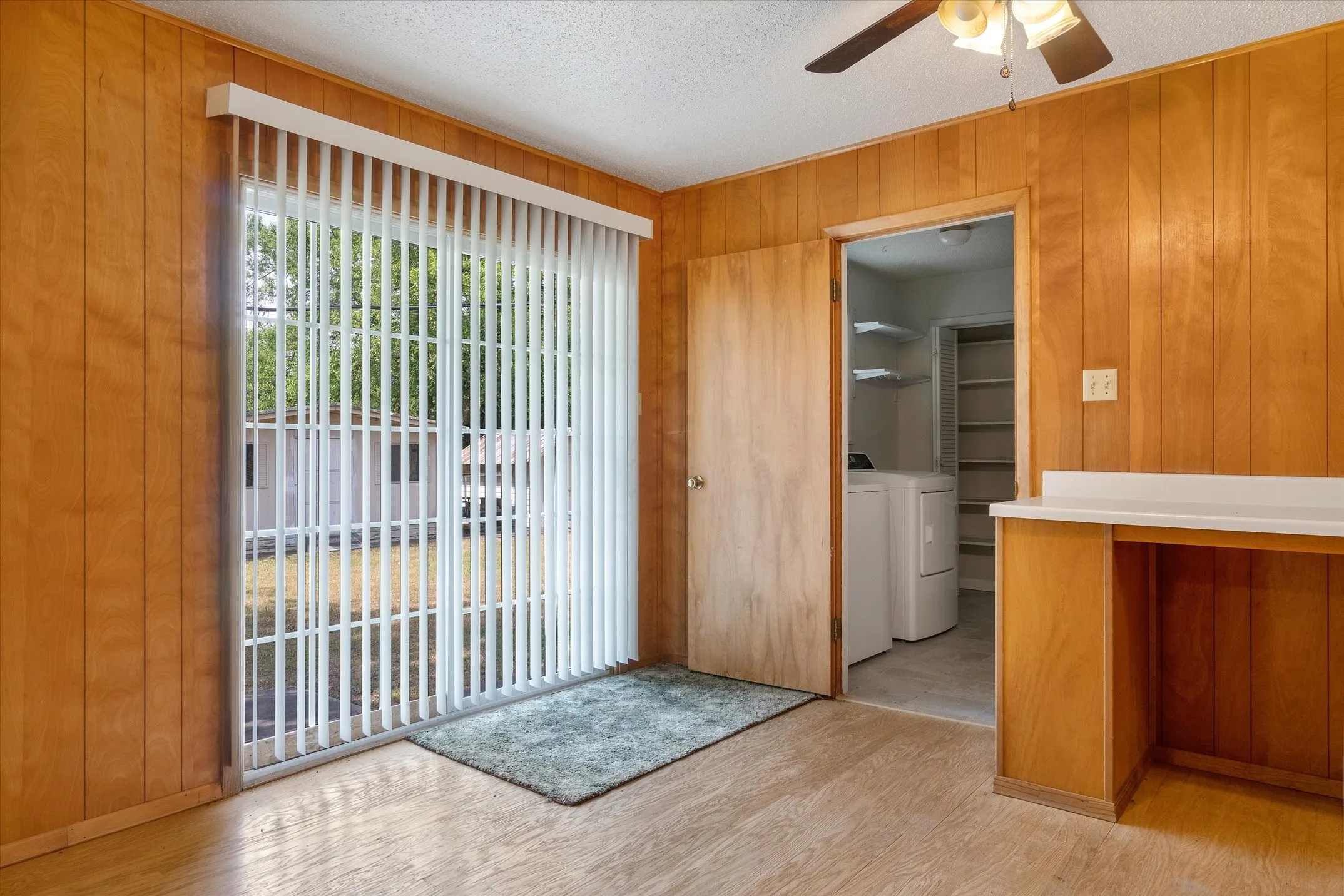 Single Family Residence For Rent in Van Zandt County , 14773 Fm 1255, Canton, Texas 75103, 3 Bedroom, 2 Bathroom, Garage spaces, 1,727 Sqft, built in 1969, mls#21337514, Real Estate Agent in Canton, Homes For Rent in Van Zandt county, Homes For Rent in Canton, Realtor in Canton Texas, Real Estate Brokerage Independent Realty Texas, Luminita Cordes Realtor