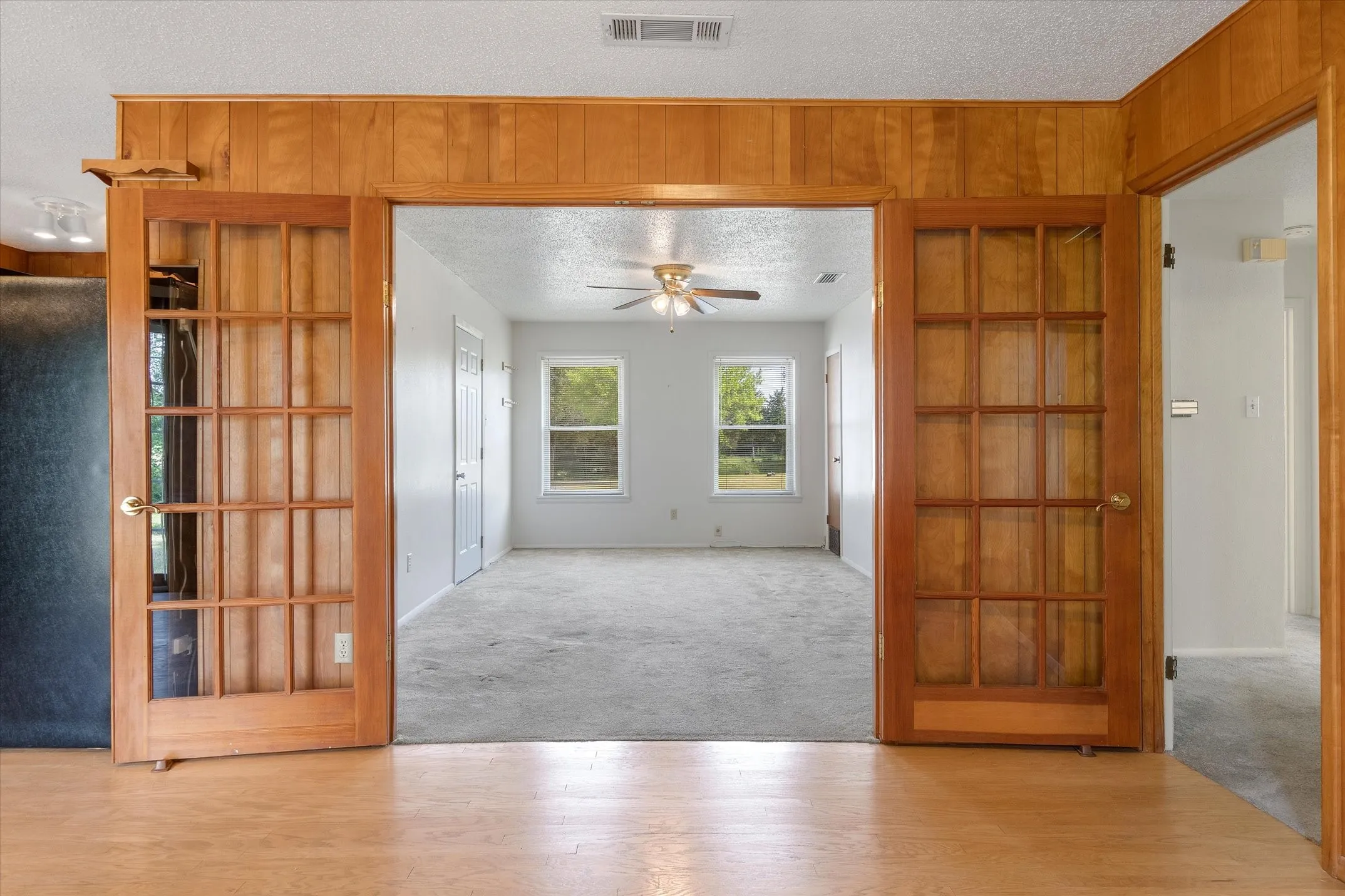 Single Family Residence For Rent in Van Zandt County , 14773 Fm 1255, Canton, Texas 75103, 3 Bedroom, 2 Bathroom, Garage spaces, 1,727 Sqft, built in 1969, mls#21337514, Real Estate Agent in Canton, Homes For Rent in Van Zandt county, Homes For Rent in Canton, Realtor in Canton Texas, Real Estate Brokerage Independent Realty Texas, Luminita Cordes Realtor