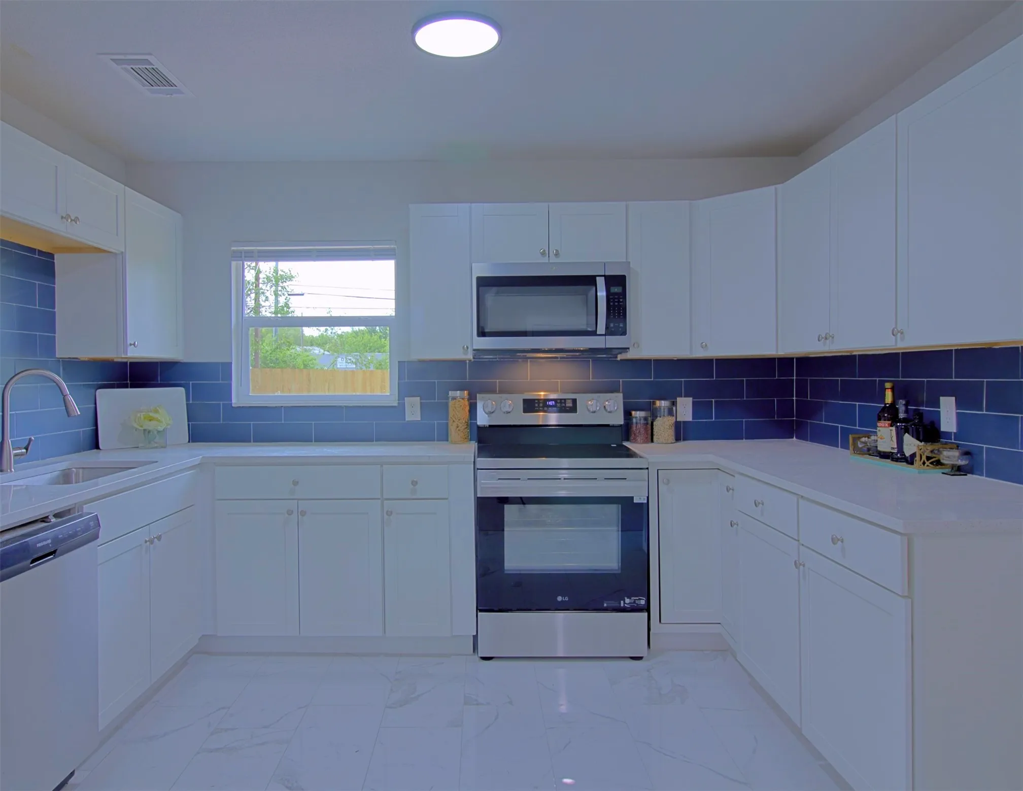 Single Family Residence For Sale in Tarrant County , 7325 Aberdeen Drive, Fort Worth, Texas 76116, 4 Bedroom, 2 Bathroom, Garage spaces, 1,380 Sqft, built in 1951, mls#21338139, Real Estate Agent in Fort Worth, Homes For Sale in Tarrant county, Homes For Sale in Fort Worth, Realtor in Fort Worth Texas, Real Estate Brokerage Independent Realty Texas, Luminita Cordes Realtor