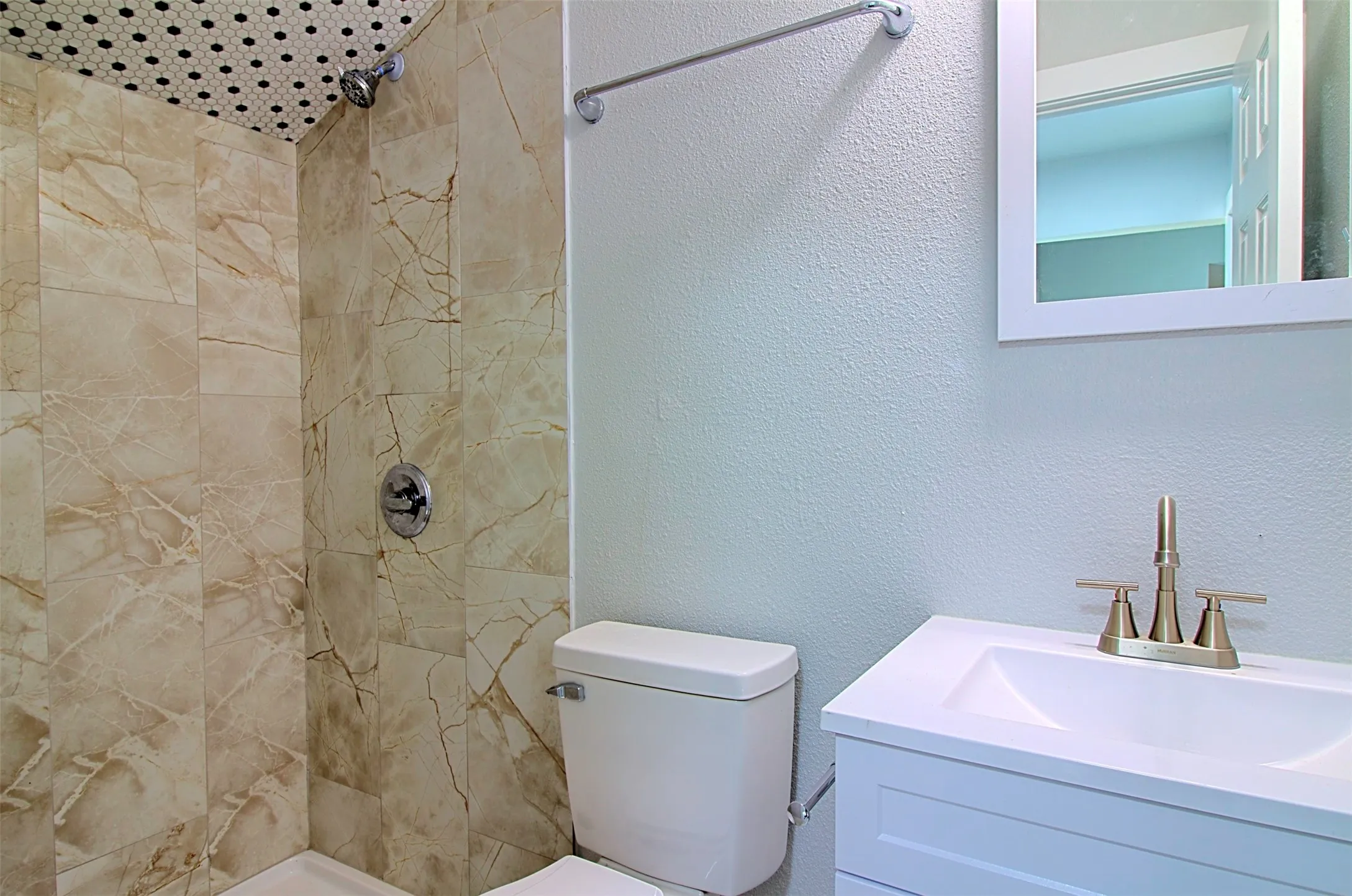 Single Family Residence For Sale in Tarrant County , 7325 Aberdeen Drive, Fort Worth, Texas 76116, 4 Bedroom, 2 Bathroom, Garage spaces, 1,380 Sqft, built in 1951, mls#21338139, Real Estate Agent in Fort Worth, Homes For Sale in Tarrant county, Homes For Sale in Fort Worth, Realtor in Fort Worth Texas, Real Estate Brokerage Independent Realty Texas, Luminita Cordes Realtor