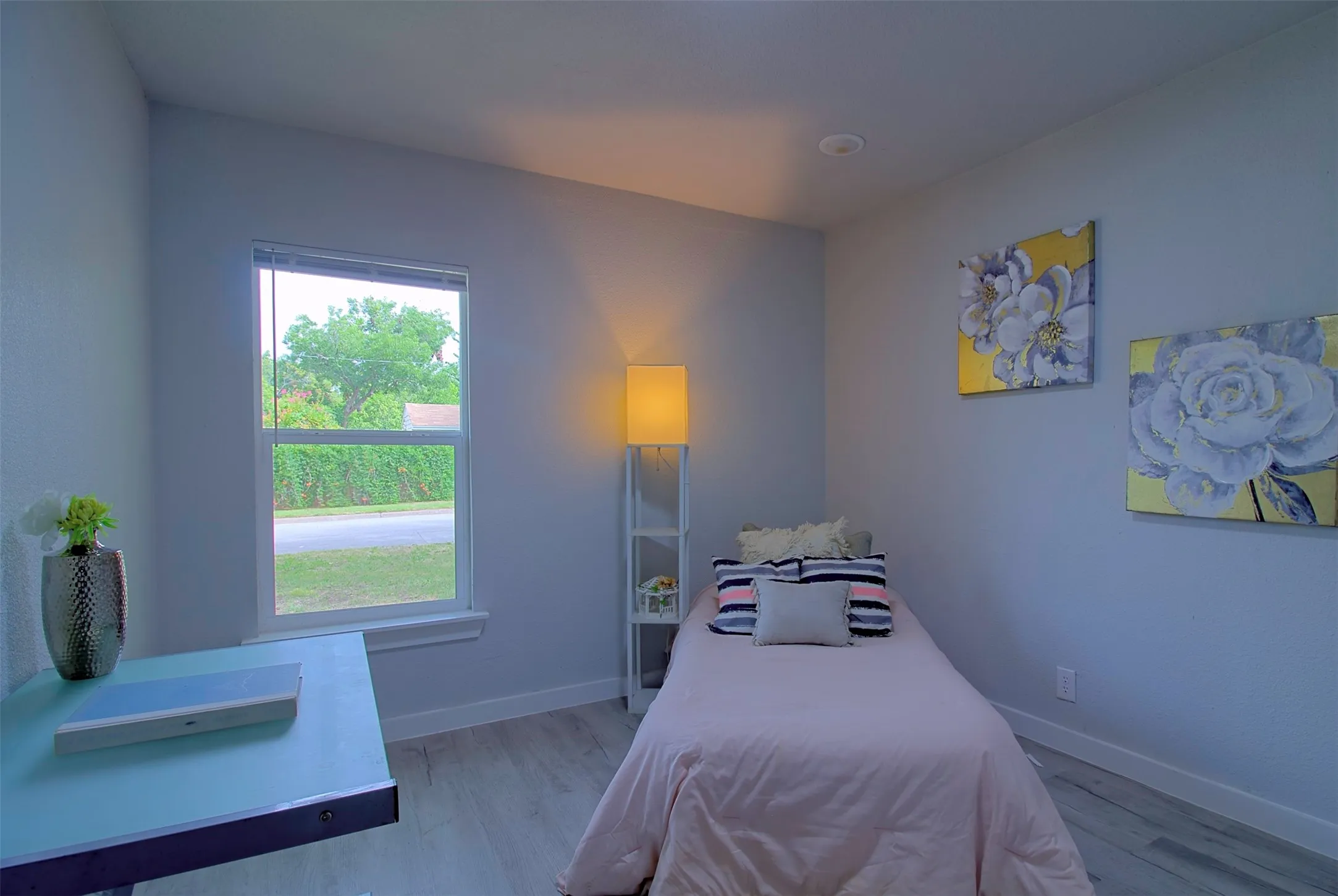 Single Family Residence For Sale in Tarrant County , 7325 Aberdeen Drive, Fort Worth, Texas 76116, 4 Bedroom, 2 Bathroom, Garage spaces, 1,380 Sqft, built in 1951, mls#21338139, Real Estate Agent in Fort Worth, Homes For Sale in Tarrant county, Homes For Sale in Fort Worth, Realtor in Fort Worth Texas, Real Estate Brokerage Independent Realty Texas, Luminita Cordes Realtor