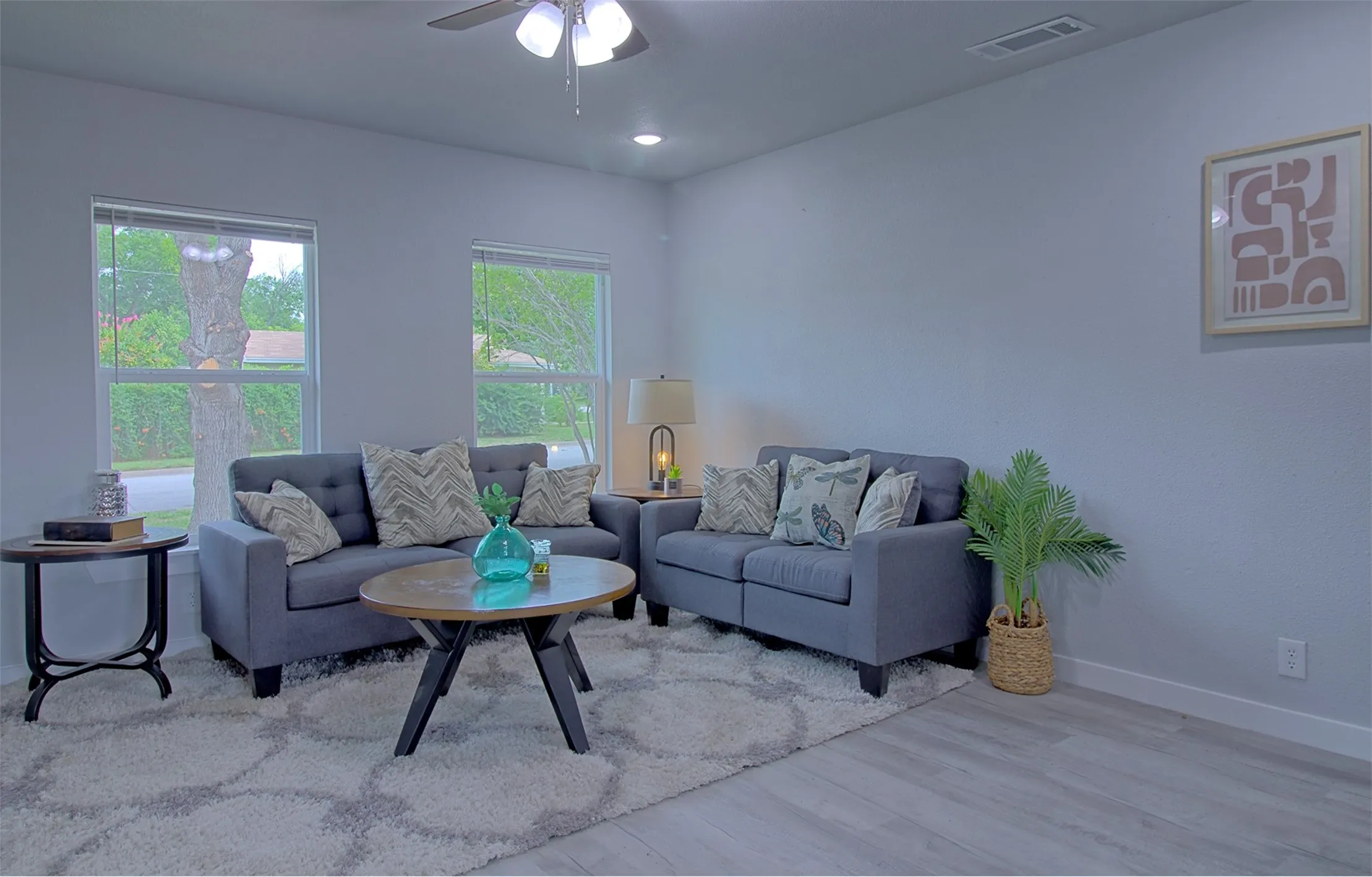 Single Family Residence For Sale in Tarrant County , 7325 Aberdeen Drive, Fort Worth, Texas 76116, 4 Bedroom, 2 Bathroom, Garage spaces, 1,380 Sqft, built in 1951, mls#21338139, Real Estate Agent in Fort Worth, Homes For Sale in Tarrant county, Homes For Sale in Fort Worth, Realtor in Fort Worth Texas, Real Estate Brokerage Independent Realty Texas, Luminita Cordes Realtor