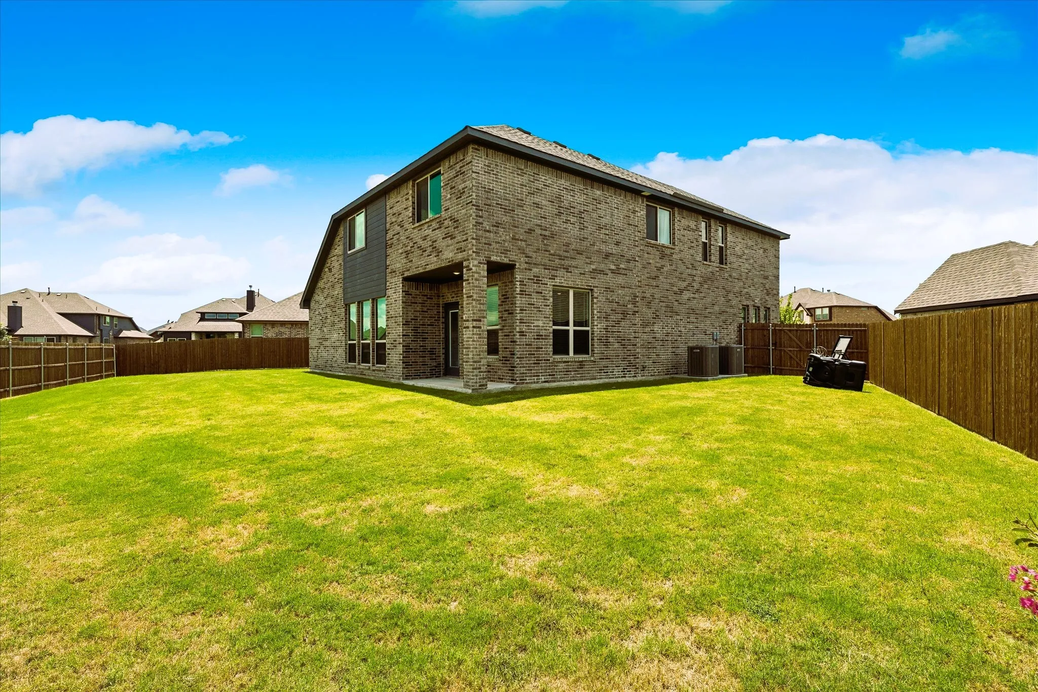 Single Family Residence For Sale in Tarrant County , 10705 Stanhope Drive, Fort Worth, Texas 76036, 4 Bedroom, 3 Bathroom, 2 Garage spaces, 2,680 Sqft, built in 2023, mls#21338189, Real Estate Agent in Fort Worth, Homes For Sale in Tarrant county, Homes For Sale in Fort Worth, Realtor in Fort Worth Texas, Real Estate Brokerage Independent Realty Texas, Luminita Cordes Realtor