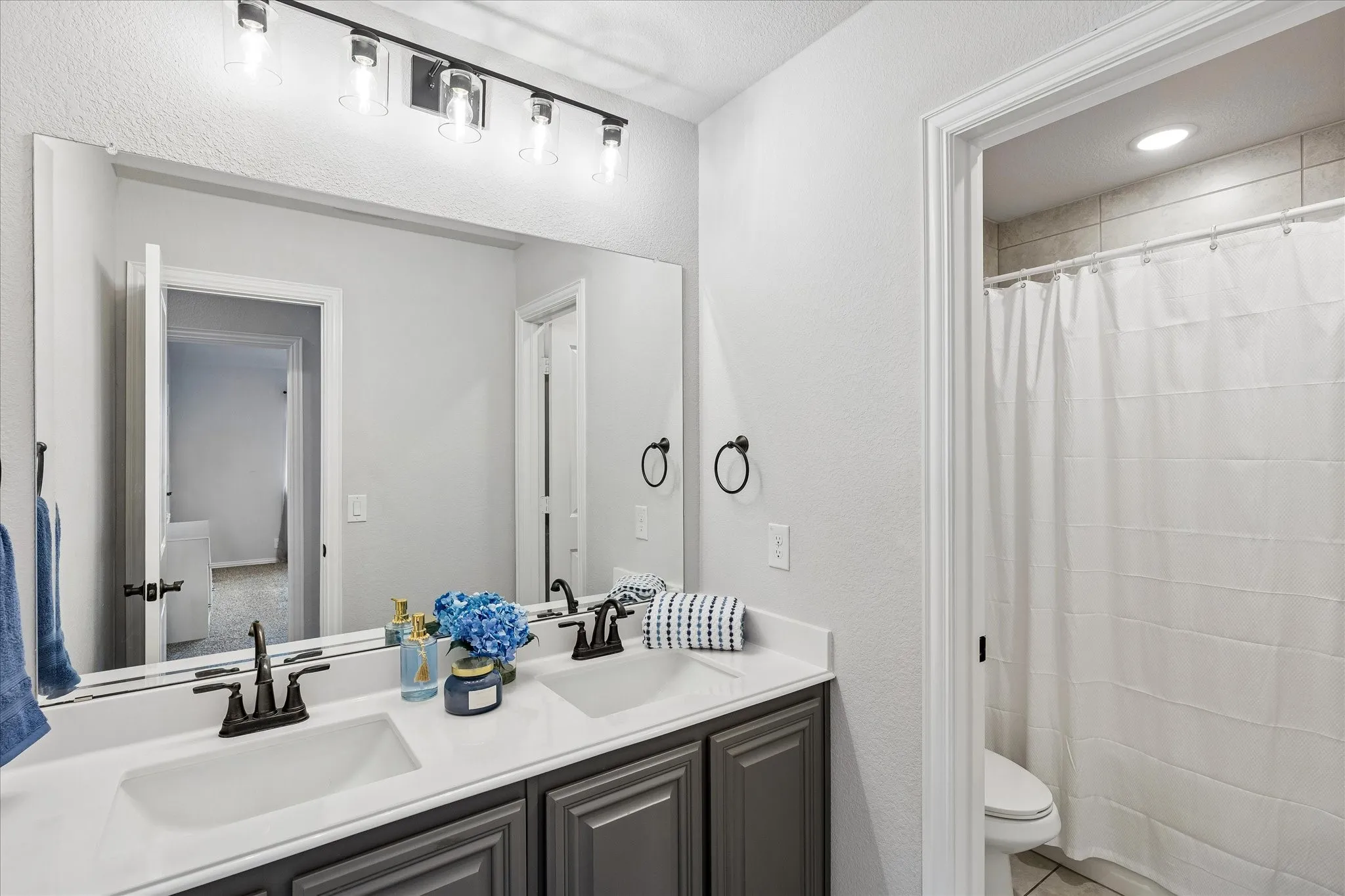 Single Family Residence For Sale in Tarrant County , 10705 Stanhope Drive, Fort Worth, Texas 76036, 4 Bedroom, 3 Bathroom, 2 Garage spaces, 2,680 Sqft, built in 2023, mls#21338189, Real Estate Agent in Fort Worth, Homes For Sale in Tarrant county, Homes For Sale in Fort Worth, Realtor in Fort Worth Texas, Real Estate Brokerage Independent Realty Texas, Luminita Cordes Realtor