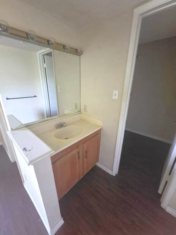 Single Family Residence For Sale in Tarrant County , 2429 E Timberview Lane, Arlington, Texas 76014, 2 Bedroom, 2 Bathroom, Garage spaces, 1,035 Sqft, built in 1982, mls#21335965, Real Estate Agent in Arlington, Homes For Sale in Tarrant county, Homes For Sale in Arlington, Realtor in Arlington Texas, Real Estate Brokerage Independent Realty Texas, Luminita Cordes Realtor