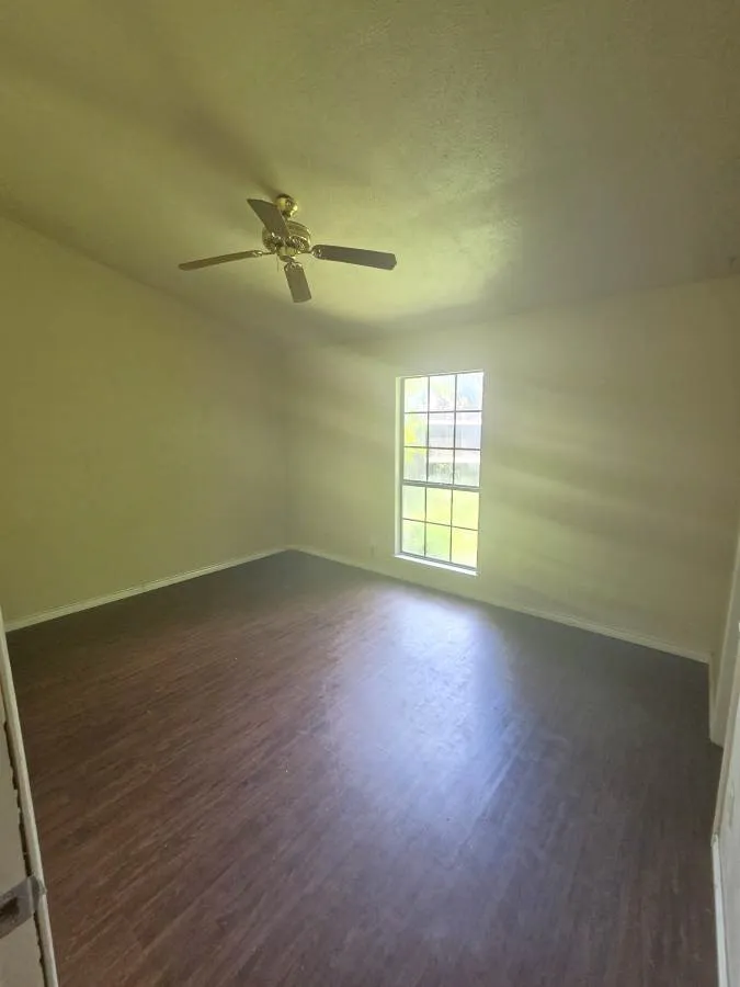 Single Family Residence For Sale in Tarrant County , 2429 E Timberview Lane, Arlington, Texas 76014, 2 Bedroom, 2 Bathroom, Garage spaces, 1,035 Sqft, built in 1982, mls#21335965, Real Estate Agent in Arlington, Homes For Sale in Tarrant county, Homes For Sale in Arlington, Realtor in Arlington Texas, Real Estate Brokerage Independent Realty Texas, Luminita Cordes Realtor