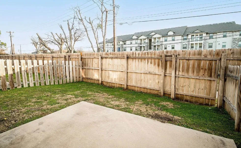 Townhouse For Rent in Denton County , 2708 Vine Court, Denton, Texas 76209, 3 Bedrooms, 4 Bathrooms, 1 Garage spaces, 1,858 Sqft, built in 2018, Price $2,000, mls#21338511, Real Estate Agent in Denton, Homes For Rent in Denton county, Homes For Rent in Denton, Realtor in Denton Texas, Real Estate Brokerage Independent Realty Texas, Luminita Cordes Realtor