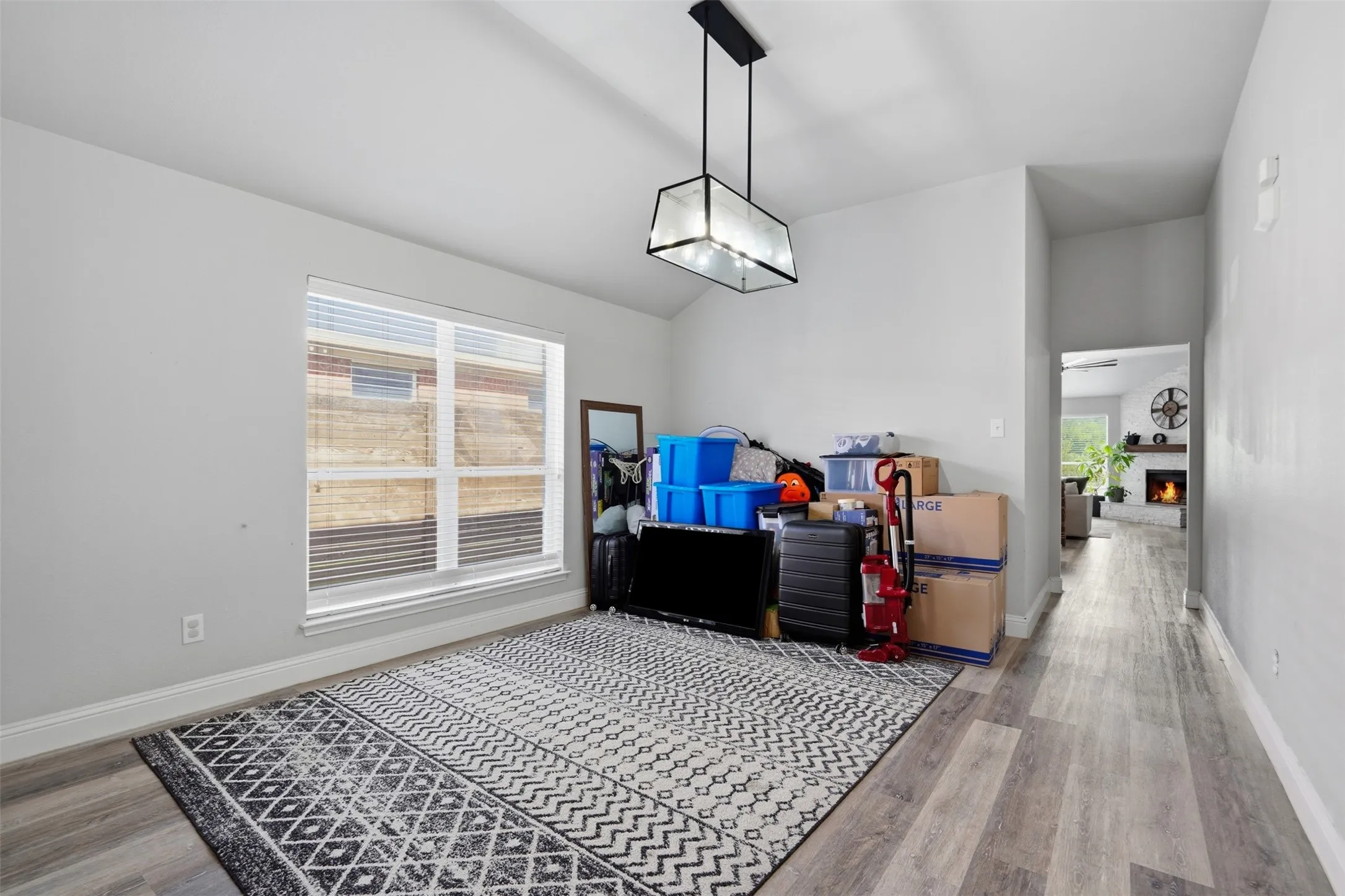 Single Family Residence For Sale in Tarrant County , 417 Shadow Grass Avenue, Fort Worth, Texas 76120, 3 Bedroom, 2 Bathroom, 2 Garage spaces, 1,893 Sqft, built in 2004, mls#21335603, Real Estate Agent in Fort Worth, Homes For Sale in Tarrant county, Homes For Sale in Fort Worth, Realtor in Fort Worth Texas, Real Estate Brokerage Independent Realty Texas, Luminita Cordes Realtor