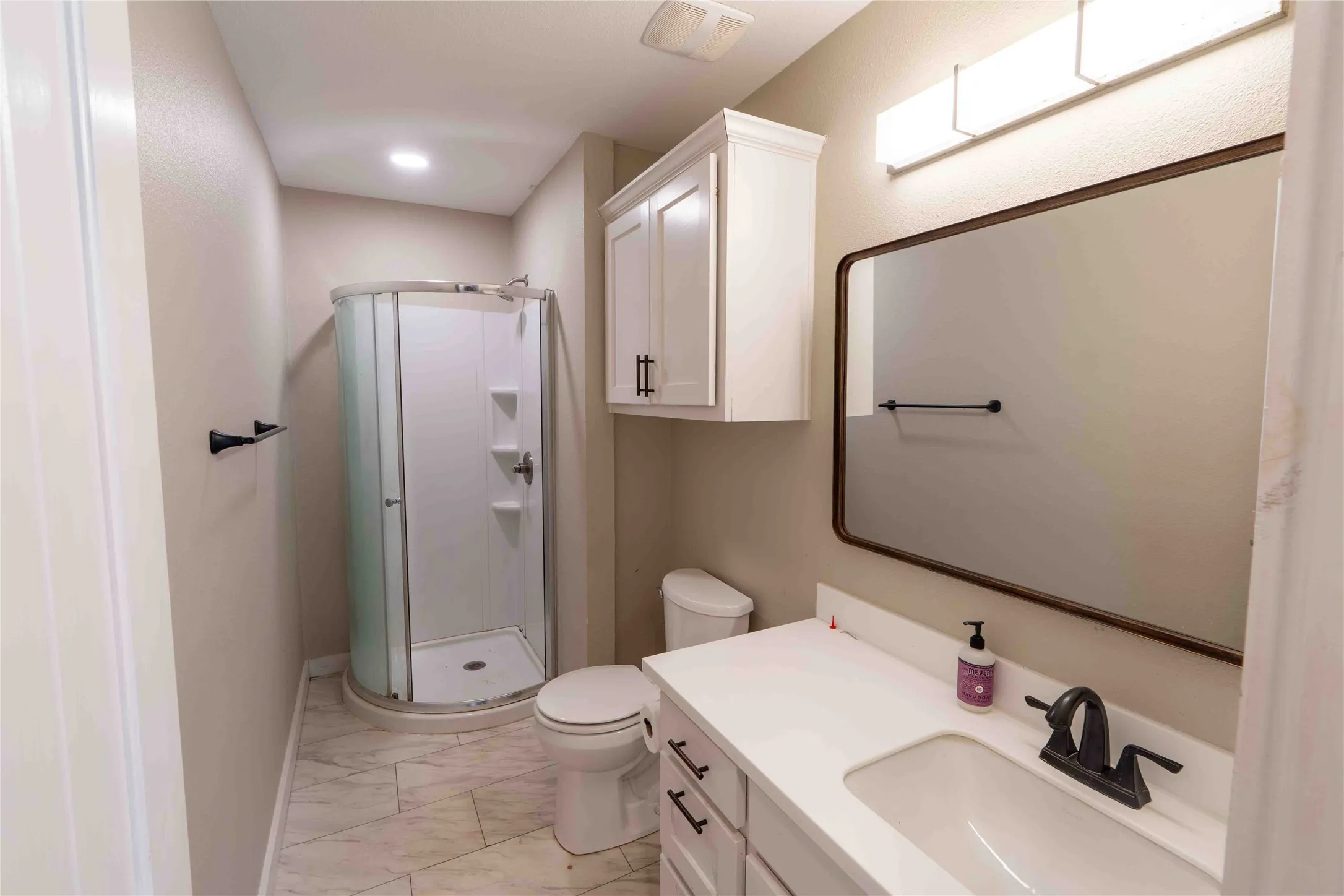 Single Family Residence For Sale in Jack County , 514 MCCONNELL Street, Jacksboro, Texas 76458, 3 Bedrooms, 2 Bathrooms, 1 Garage spaces, 1,408 Sqft, built in 1990, Price $199,000, mls#21338589, Real Estate Agent in Jacksboro, Homes For Sale in Jack county, Homes For Sale in Jacksboro, Realtor in Jacksboro Texas, Real Estate Brokerage Independent Realty Texas, Luminita Cordes Realtor