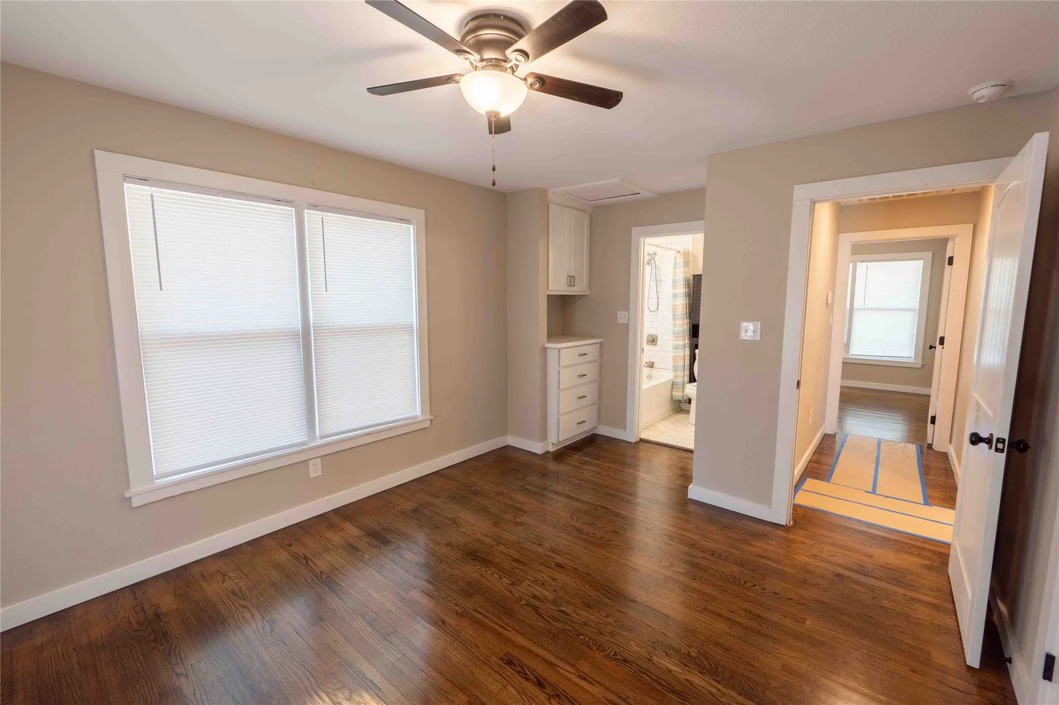 Single Family Residence For Sale in Jack County , 514 MCCONNELL Street, Jacksboro, Texas 76458, 3 Bedrooms, 2 Bathrooms, 1 Garage spaces, 1,408 Sqft, built in 1990, Price $199,000, mls#21338589, Real Estate Agent in Jacksboro, Homes For Sale in Jack county, Homes For Sale in Jacksboro, Realtor in Jacksboro Texas, Real Estate Brokerage Independent Realty Texas, Luminita Cordes Realtor