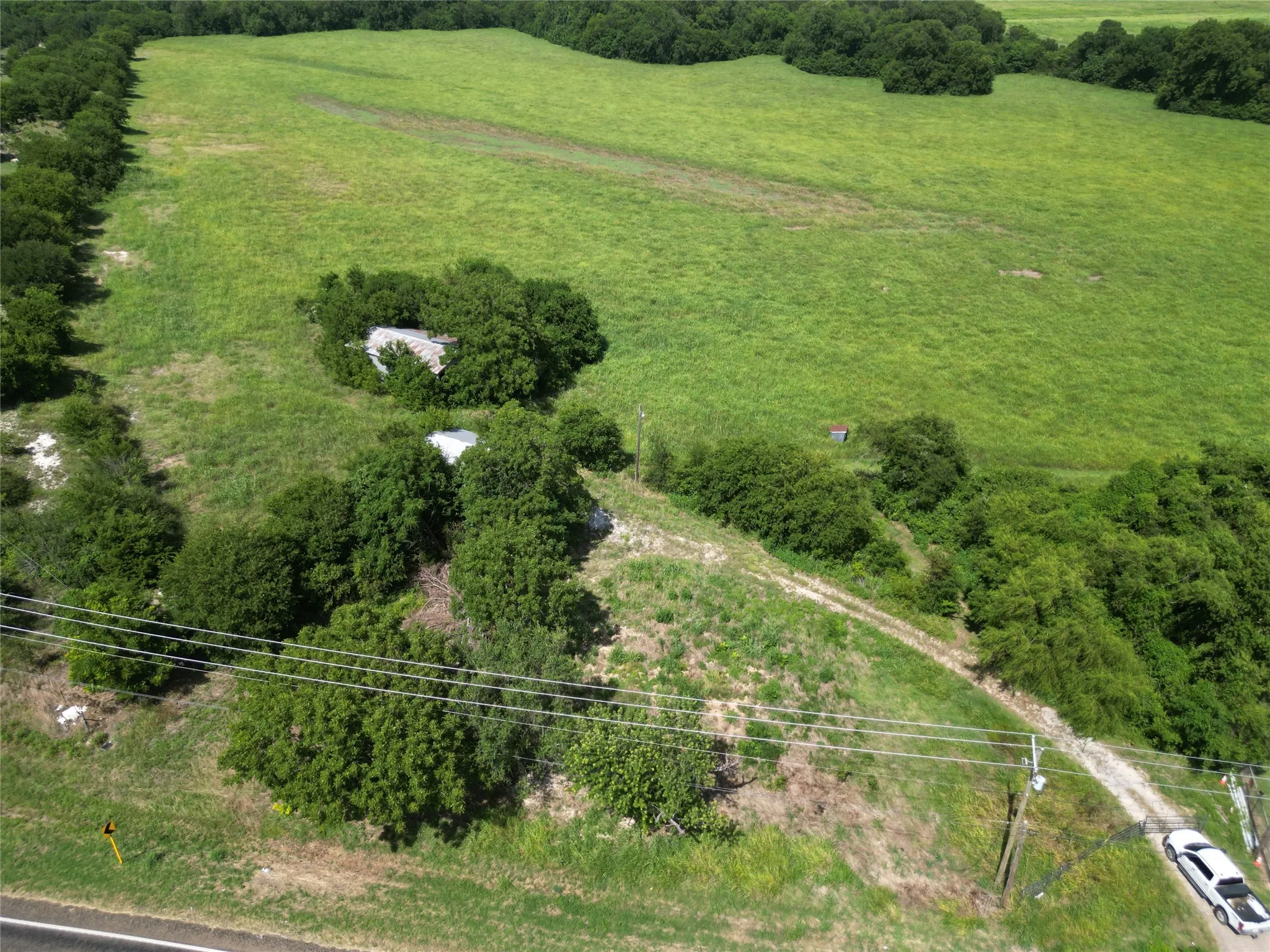 Unimproved Land For Sale in Ellis County , 3627 Howard Road, Waxahachie, Texas 75165, 0, 0, Garage spaces, 0 Sqft, built in 0, Price $550,000, mls#21338525, Real Estate Agent in Waxahachie, Homes For Sale in Ellis county, Homes For Sale in Waxahachie, Realtor in Waxahachie Texas, Real Estate Brokerage Independent Realty Texas, Luminita Cordes Realtor