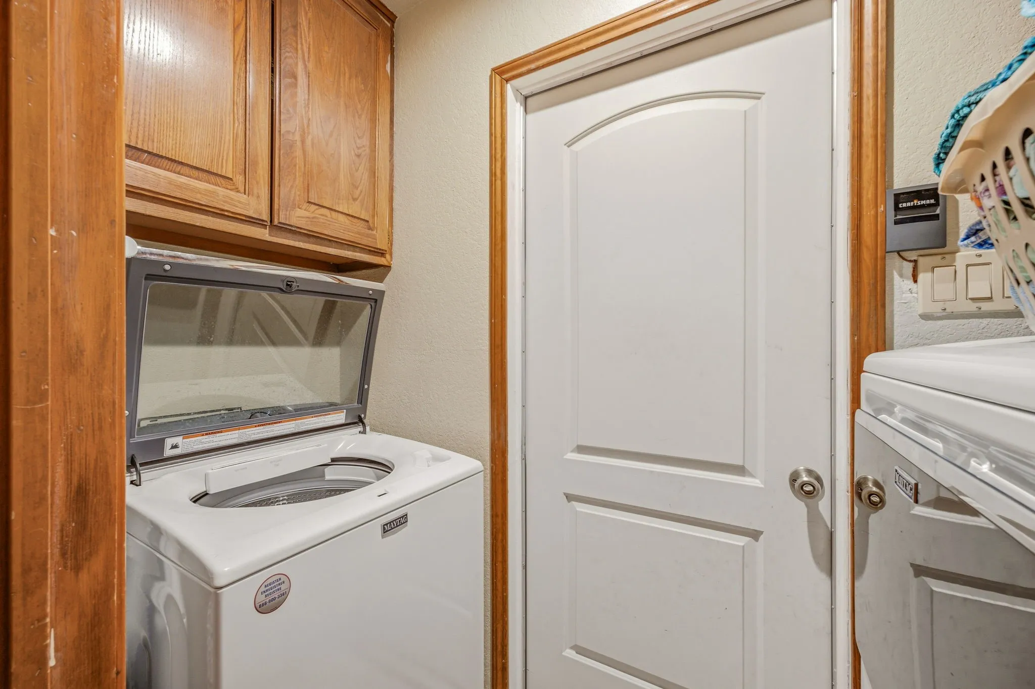 Single Family Residence For Sale in Hood County , 1303 Spanish Flower Drive, Granbury, Texas 76048, 3 Bedroom, 2 Bathroom, 1 Garage spaces, 1,309 Sqft, built in 1985, mls#21338344, Real Estate Agent in Granbury, Homes For Sale in Hood county, Homes For Sale in Granbury, Realtor in Granbury Texas, Real Estate Brokerage Independent Realty Texas, Luminita Cordes Realtor