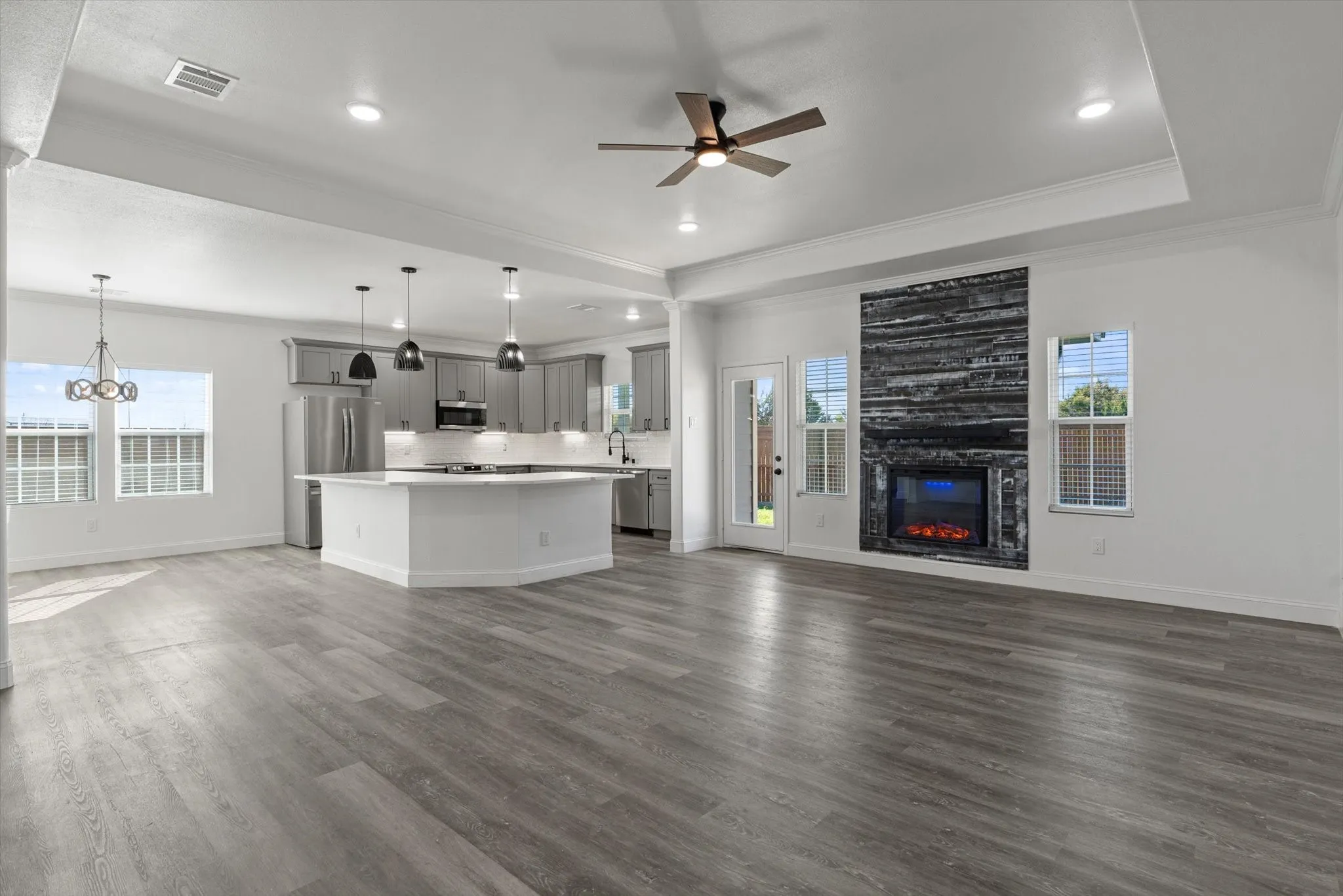 Single Family Residence For Rent in Rains County , 162 Pelican Drive, East Tawakoni, Texas 75472, 3 Bedroom, 2 Bathroom, 2 Garage spaces, 1,742 Sqft, built in 2024, mls#21338609, Real Estate Agent in East Tawakoni, Homes For Rent in Rains county, Homes For Rent in East Tawakoni, Realtor in East Tawakoni Texas, Real Estate Brokerage Independent Realty Texas, Luminita Cordes Realtor