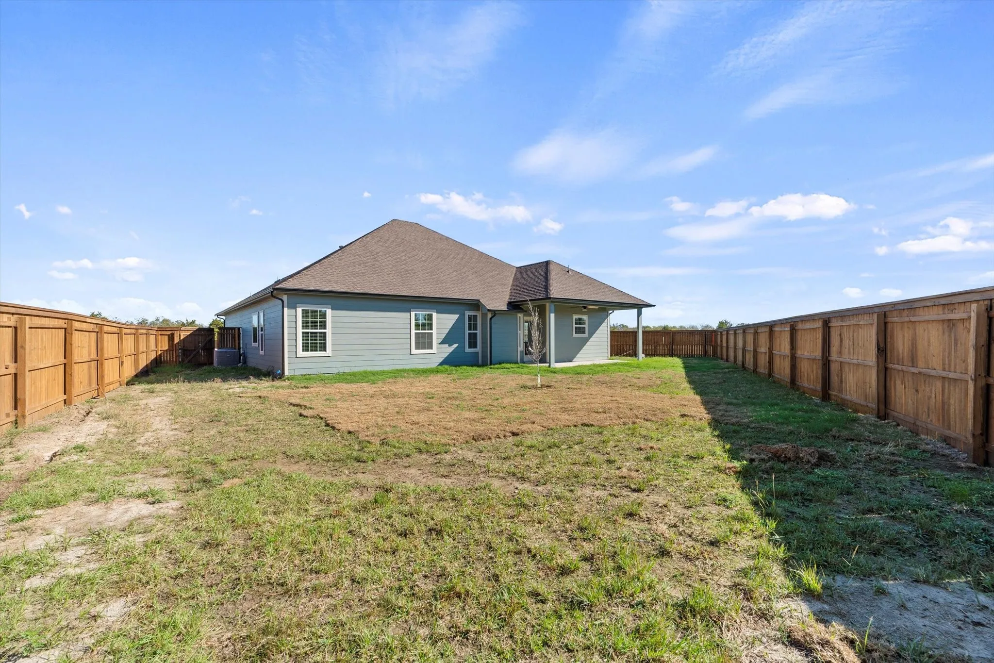 Single Family Residence For Rent in Rains County , 162 Pelican Drive, East Tawakoni, Texas 75472, 3 Bedroom, 2 Bathroom, 2 Garage spaces, 1,742 Sqft, built in 2024, mls#21338609, Real Estate Agent in East Tawakoni, Homes For Rent in Rains county, Homes For Rent in East Tawakoni, Realtor in East Tawakoni Texas, Real Estate Brokerage Independent Realty Texas, Luminita Cordes Realtor