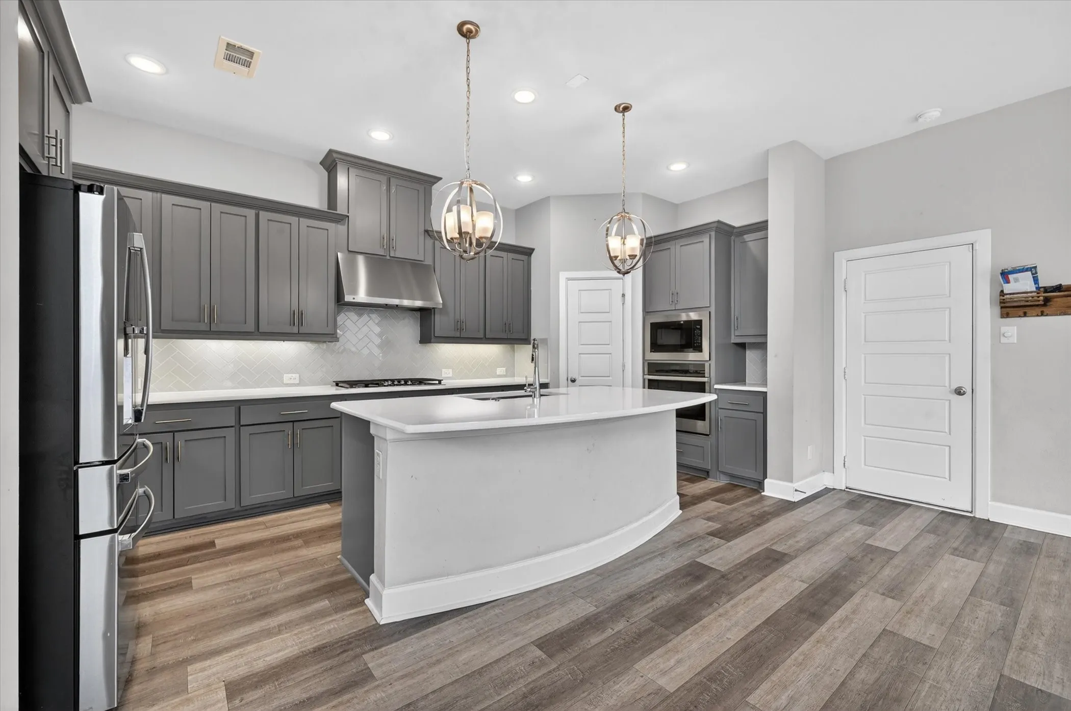 Single Family Residence For Rent in Parker County , 2028 Barbette Street, Fort Worth, Texas 76008, 4 Bedroom, 4 Bathroom, 2 Garage spaces, 2,679 Sqft, built in 2020, mls#21338584, Real Estate Agent in Fort Worth, Homes For Rent in Parker county, Homes For Rent in Fort Worth, Realtor in Fort Worth Texas, Real Estate Brokerage Independent Realty Texas, Luminita Cordes Realtor