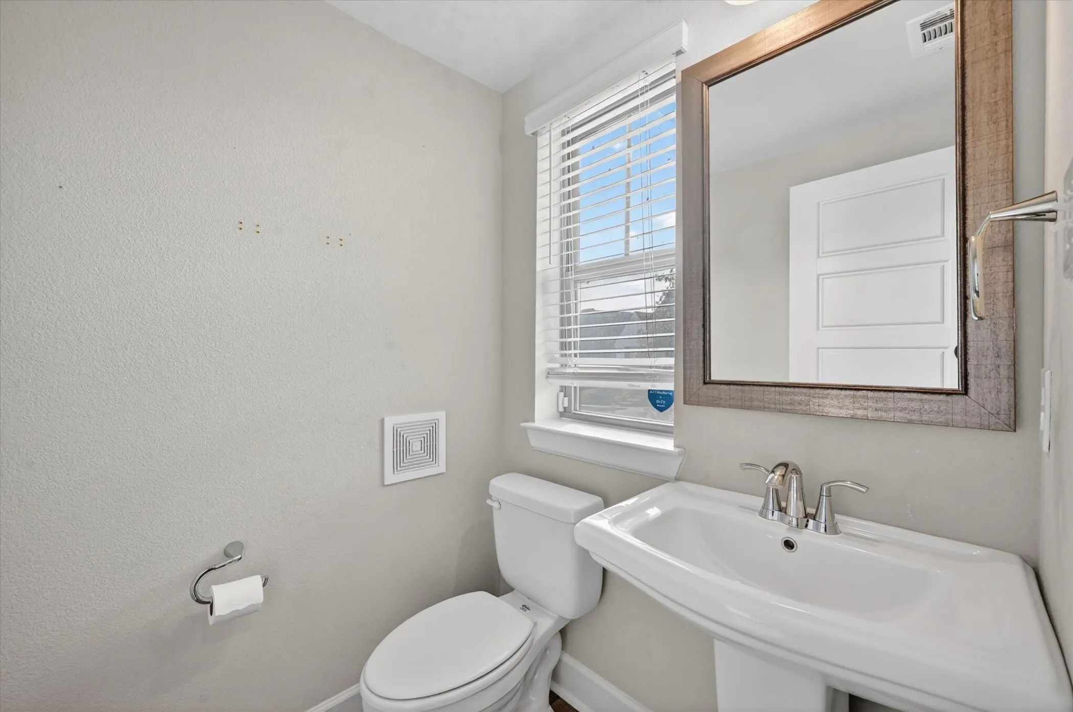Single Family Residence For Rent in Parker County , 2028 Barbette Street, Fort Worth, Texas 76008, 4 Bedroom, 4 Bathroom, 2 Garage spaces, 2,679 Sqft, built in 2020, mls#21338584, Real Estate Agent in Fort Worth, Homes For Rent in Parker county, Homes For Rent in Fort Worth, Realtor in Fort Worth Texas, Real Estate Brokerage Independent Realty Texas, Luminita Cordes Realtor