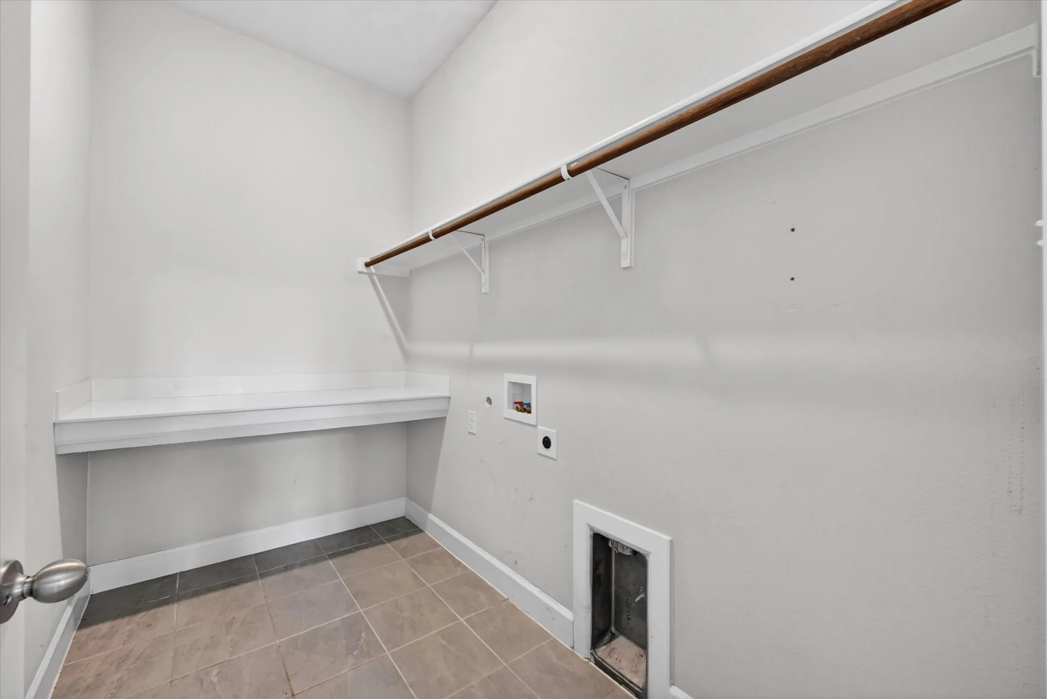 Single Family Residence For Rent in Parker County , 2028 Barbette Street, Fort Worth, Texas 76008, 4 Bedroom, 4 Bathroom, 2 Garage spaces, 2,679 Sqft, built in 2020, mls#21338584, Real Estate Agent in Fort Worth, Homes For Rent in Parker county, Homes For Rent in Fort Worth, Realtor in Fort Worth Texas, Real Estate Brokerage Independent Realty Texas, Luminita Cordes Realtor