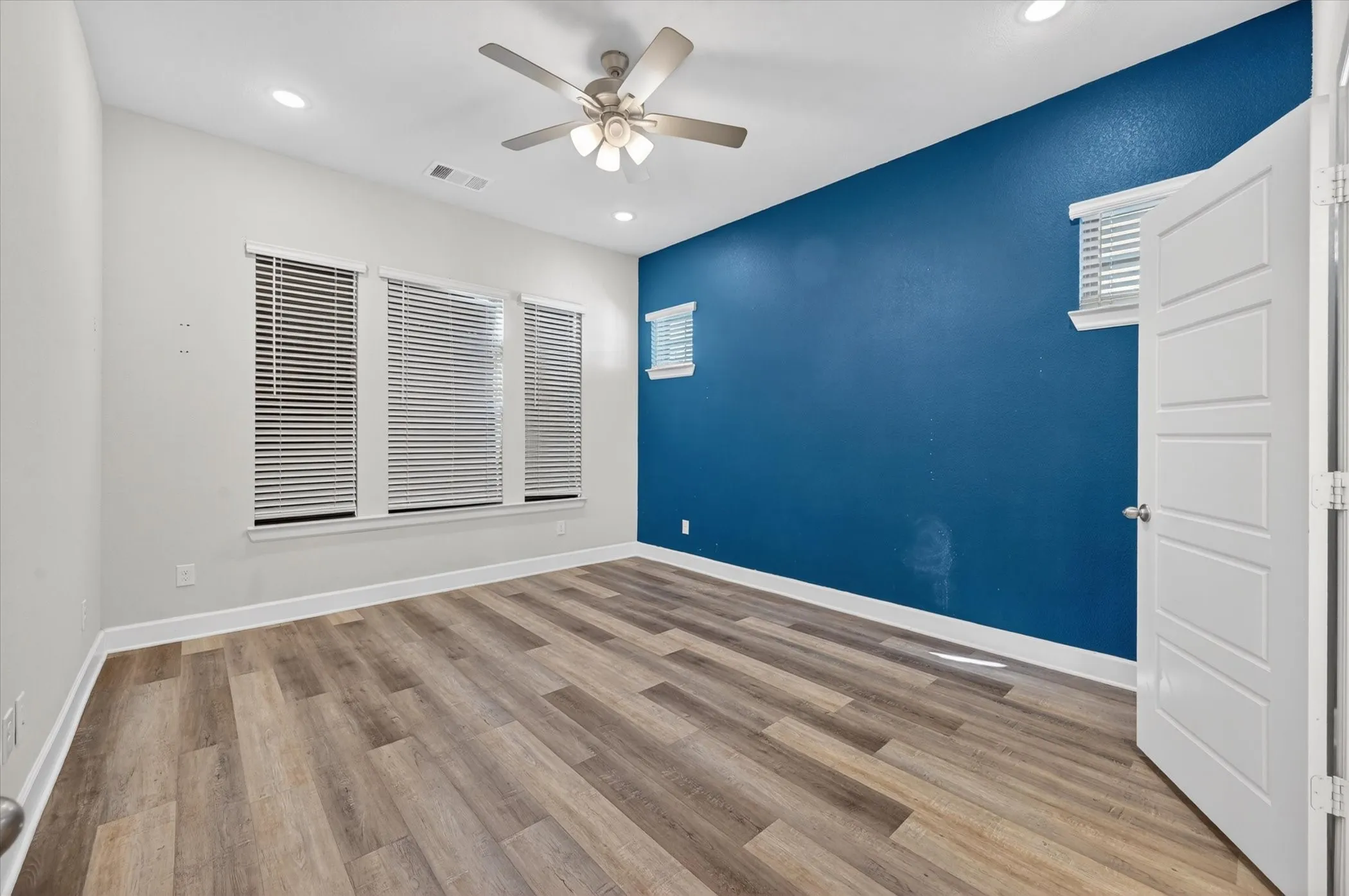 Single Family Residence For Rent in Parker County , 2028 Barbette Street, Fort Worth, Texas 76008, 4 Bedroom, 4 Bathroom, 2 Garage spaces, 2,679 Sqft, built in 2020, mls#21338584, Real Estate Agent in Fort Worth, Homes For Rent in Parker county, Homes For Rent in Fort Worth, Realtor in Fort Worth Texas, Real Estate Brokerage Independent Realty Texas, Luminita Cordes Realtor