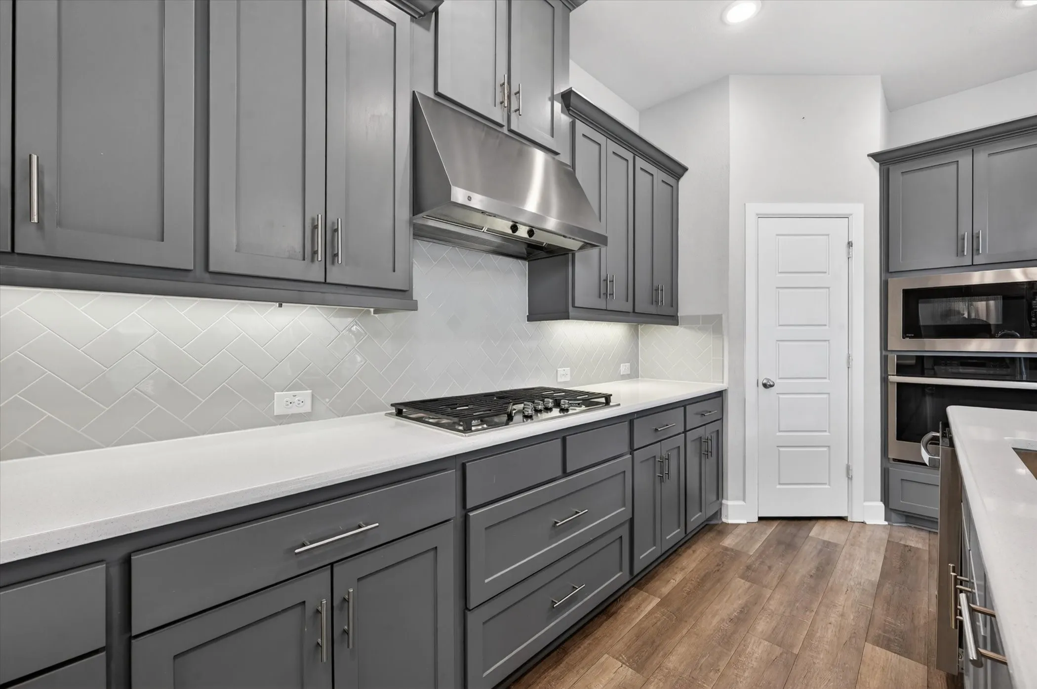Single Family Residence For Rent in Parker County , 2028 Barbette Street, Fort Worth, Texas 76008, 4 Bedroom, 4 Bathroom, 2 Garage spaces, 2,679 Sqft, built in 2020, mls#21338584, Real Estate Agent in Fort Worth, Homes For Rent in Parker county, Homes For Rent in Fort Worth, Realtor in Fort Worth Texas, Real Estate Brokerage Independent Realty Texas, Luminita Cordes Realtor