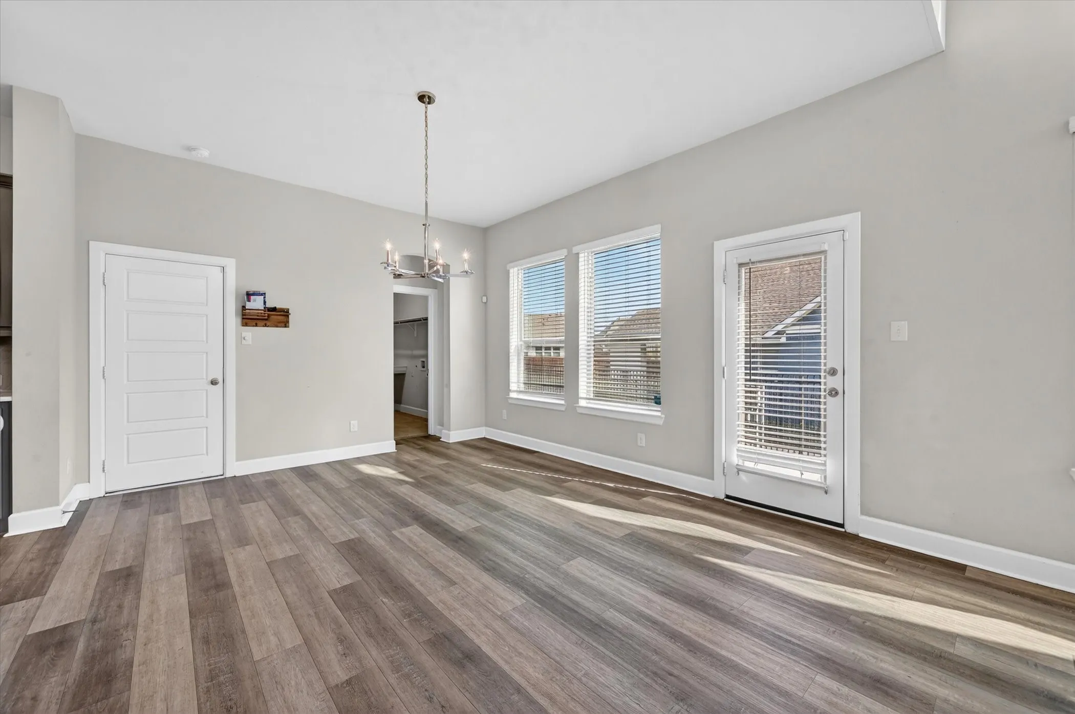 Single Family Residence For Rent in Parker County , 2028 Barbette Street, Fort Worth, Texas 76008, 4 Bedroom, 4 Bathroom, 2 Garage spaces, 2,679 Sqft, built in 2020, mls#21338584, Real Estate Agent in Fort Worth, Homes For Rent in Parker county, Homes For Rent in Fort Worth, Realtor in Fort Worth Texas, Real Estate Brokerage Independent Realty Texas, Luminita Cordes Realtor