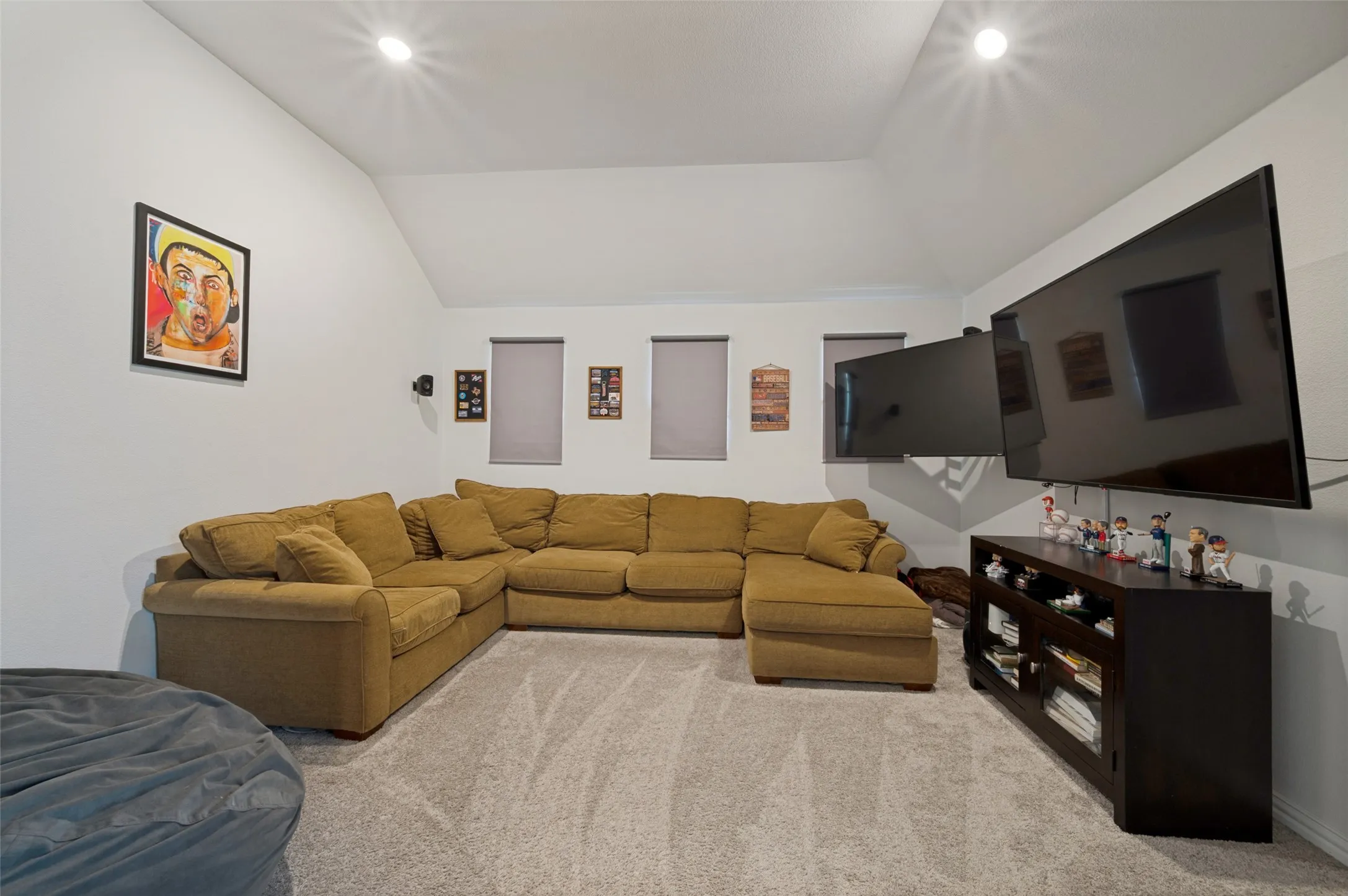 Media room perfect for the games with friends!