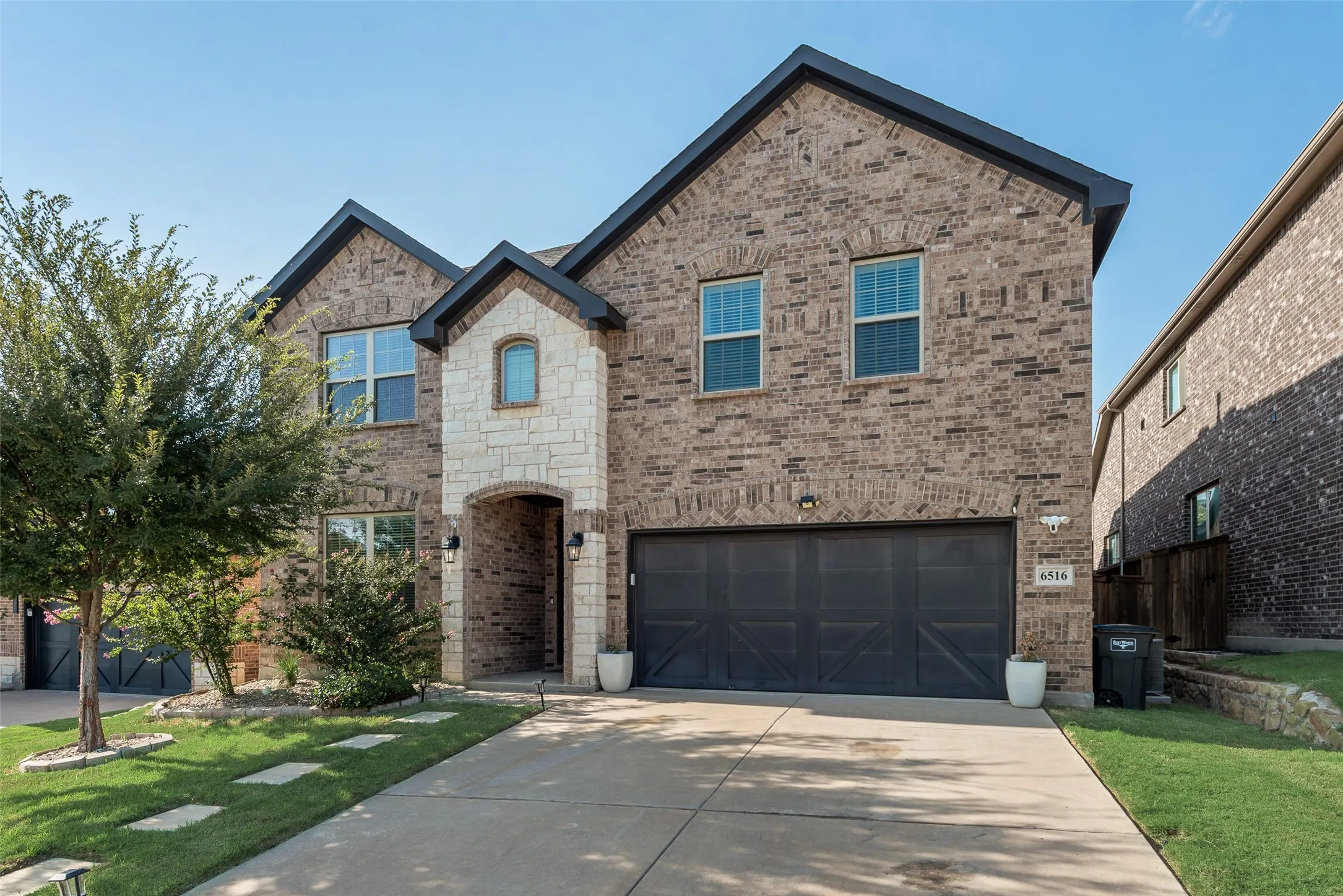 Single Family Residence For Sale in Tarrant County , 6516 Trail Guide, Fort Worth, Texas 76123, 5 Bedroom, 3 Bathroom, 2 Garage spaces, 2,990 Sqft, built in 2022, mls#21338477, Real Estate Agent in Fort Worth, Homes For Sale in Tarrant county, Homes For Sale in Fort Worth, Realtor in Fort Worth Texas, Real Estate Brokerage Independent Realty Texas, Luminita Cordes Realtor
