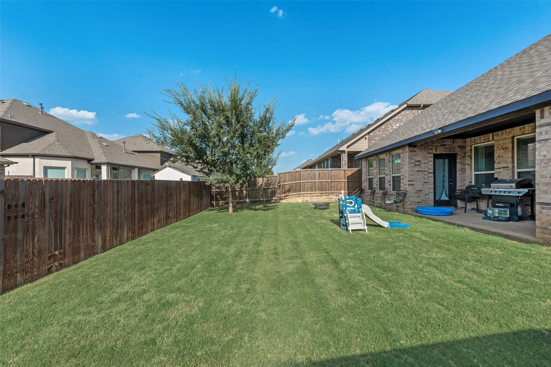Single Family Residence For Sale in Tarrant County , 6516 Trail Guide, Fort Worth, Texas 76123, 5 Bedroom, 3 Bathroom, 2 Garage spaces, 2,990 Sqft, built in 2022, mls#21338477, Real Estate Agent in Fort Worth, Homes For Sale in Tarrant county, Homes For Sale in Fort Worth, Realtor in Fort Worth Texas, Real Estate Brokerage Independent Realty Texas, Luminita Cordes Realtor