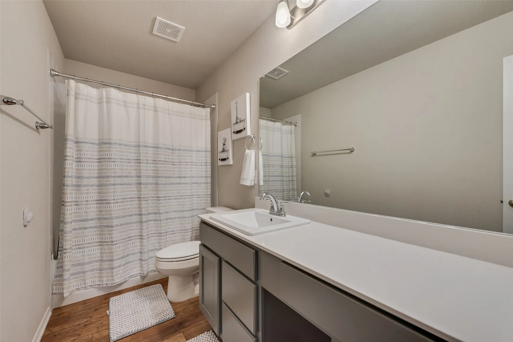 Single Family Residence For Sale in Tarrant County , 6516 Trail Guide, Fort Worth, Texas 76123, 5 Bedroom, 3 Bathroom, 2 Garage spaces, 2,990 Sqft, built in 2022, mls#21338477, Real Estate Agent in Fort Worth, Homes For Sale in Tarrant county, Homes For Sale in Fort Worth, Realtor in Fort Worth Texas, Real Estate Brokerage Independent Realty Texas, Luminita Cordes Realtor