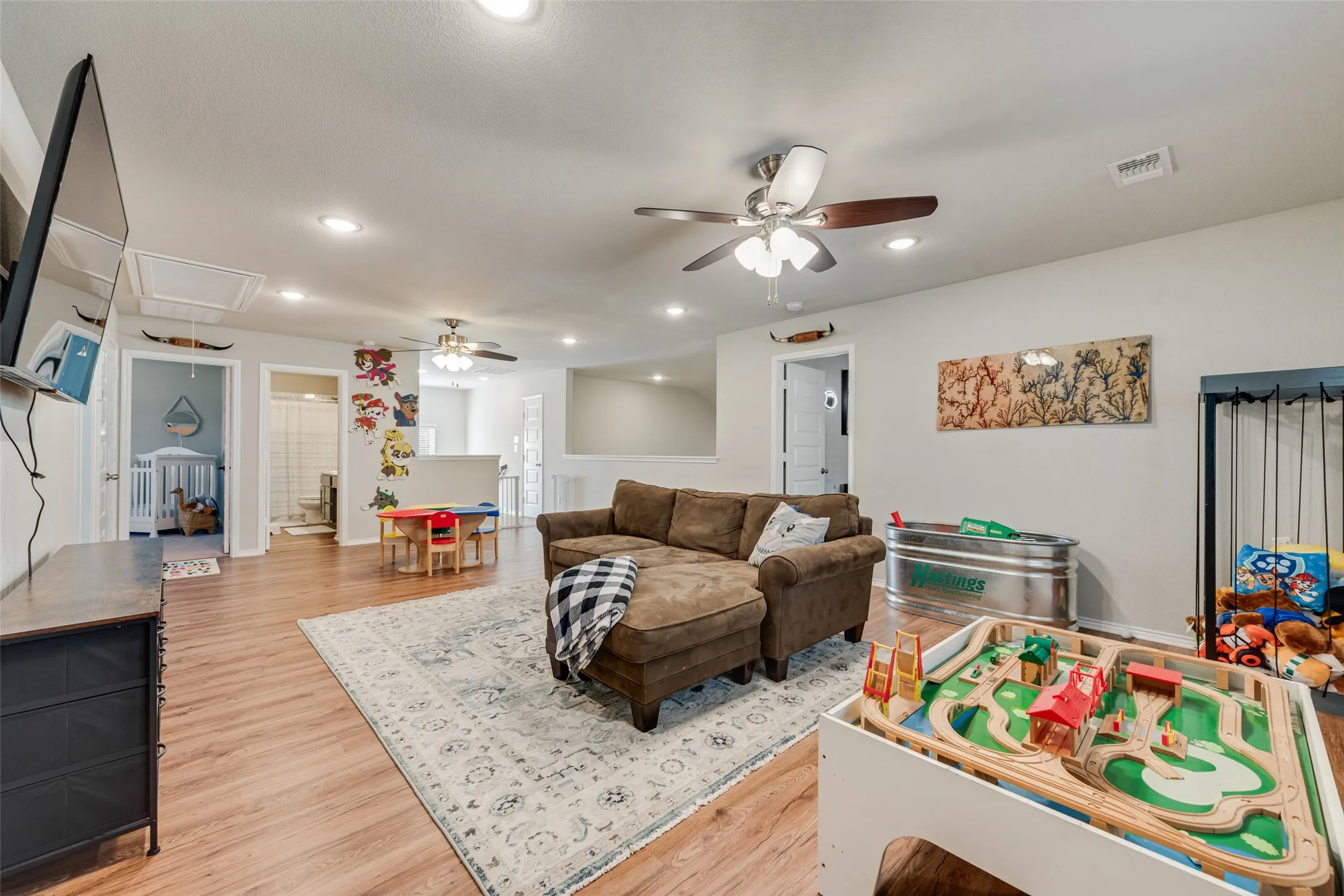 Single Family Residence For Sale in Tarrant County , 6516 Trail Guide, Fort Worth, Texas 76123, 5 Bedroom, 3 Bathroom, 2 Garage spaces, 2,990 Sqft, built in 2022, mls#21338477, Real Estate Agent in Fort Worth, Homes For Sale in Tarrant county, Homes For Sale in Fort Worth, Realtor in Fort Worth Texas, Real Estate Brokerage Independent Realty Texas, Luminita Cordes Realtor
