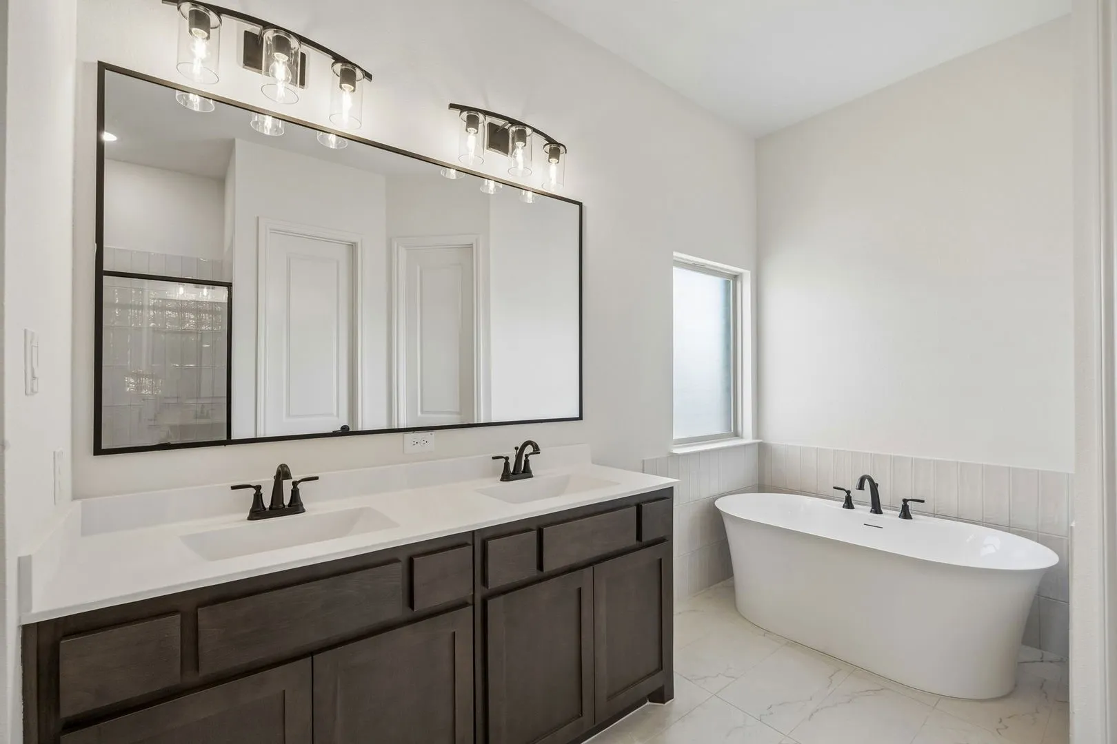 Single Family Residence For Sale in Ellis County , 432 Daybreak Drive, Waxahachie, Texas 75167, 4 Bedroom, 3 Bathroom, 2 Garage spaces, 2,193 Sqft, built in 2026, mls#21338611, Real Estate Agent in Waxahachie, Homes For Sale in Ellis county, Homes For Sale in Waxahachie, Realtor in Waxahachie Texas, Real Estate Brokerage Independent Realty Texas, Luminita Cordes Realtor