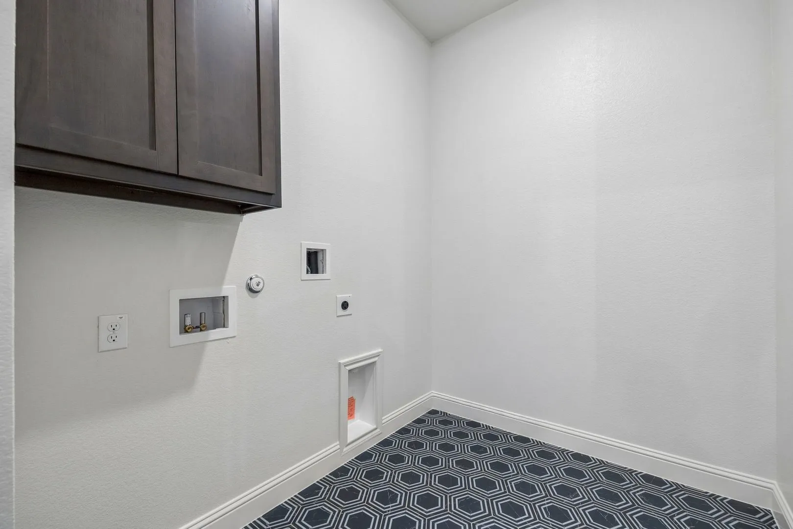 Single Family Residence For Sale in Ellis County , 432 Daybreak Drive, Waxahachie, Texas 75167, 4 Bedroom, 3 Bathroom, 2 Garage spaces, 2,193 Sqft, built in 2026, mls#21338611, Real Estate Agent in Waxahachie, Homes For Sale in Ellis county, Homes For Sale in Waxahachie, Realtor in Waxahachie Texas, Real Estate Brokerage Independent Realty Texas, Luminita Cordes Realtor