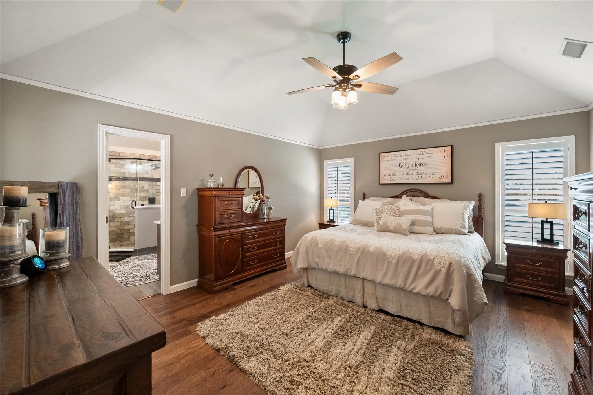 Single Family Residence For Sale in Tarrant County , 5 Brookside Court, Mansfield, Texas 76063, 4 Bedroom, 4 Bathroom, 3 Garage spaces, 3,880 Sqft, built in 1993, mls#21337256, Real Estate Agent in Mansfield, Homes For Sale in Tarrant county, Homes For Sale in Mansfield, Realtor in Mansfield Texas, Real Estate Brokerage Independent Realty Texas, Luminita Cordes Realtor