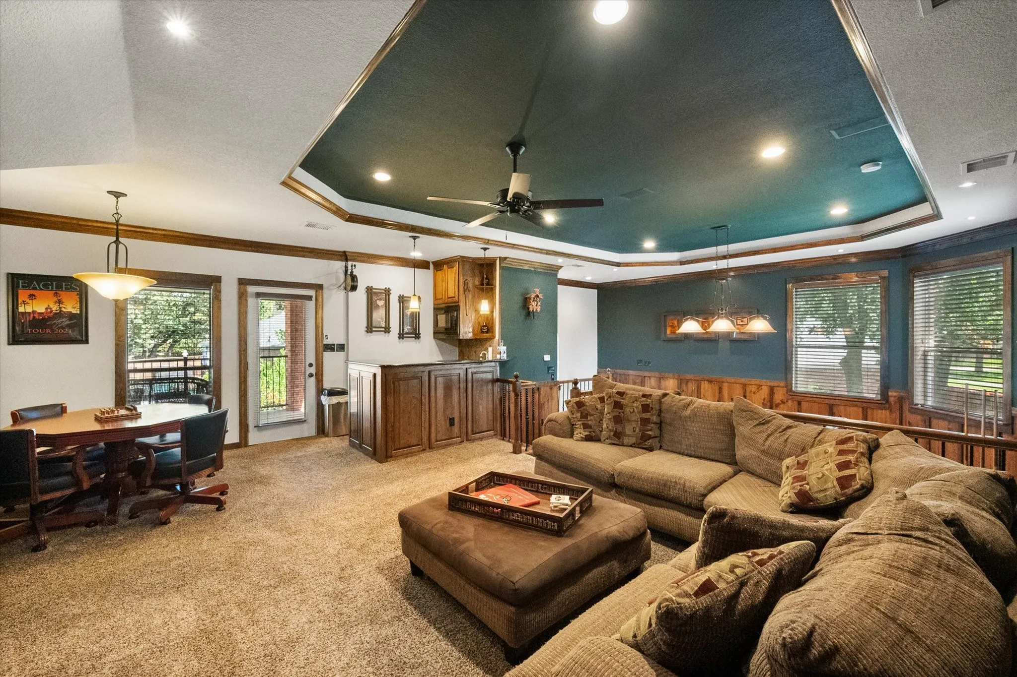 Single Family Residence For Sale in Tarrant County , 5 Brookside Court, Mansfield, Texas 76063, 4 Bedroom, 4 Bathroom, 3 Garage spaces, 3,880 Sqft, built in 1993, mls#21337256, Real Estate Agent in Mansfield, Homes For Sale in Tarrant county, Homes For Sale in Mansfield, Realtor in Mansfield Texas, Real Estate Brokerage Independent Realty Texas, Luminita Cordes Realtor