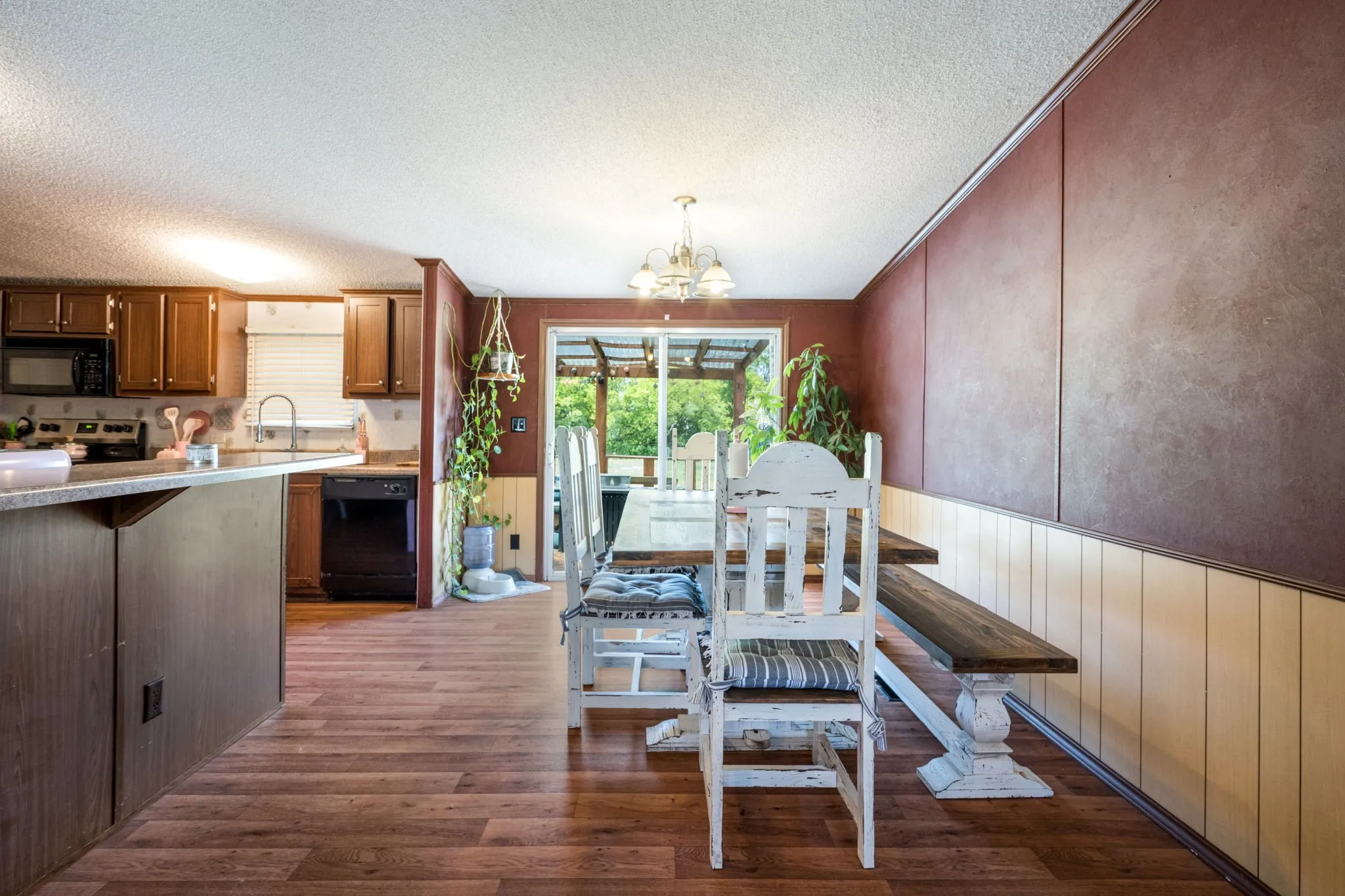 Manufactured Home For Sale in Wise County , 1215 Alliance Boulevard, Rhome, Texas 76078, 3 Bedrooms, 2 Bathrooms, 1 Garage spaces, 1,450 Sqft, built in 2009, Price $250,000, mls#21337871, Real Estate Agent in Rhome, Homes For Sale in Wise county, Homes For Sale in Rhome, Realtor in Rhome Texas, Real Estate Brokerage Independent Realty Texas, Luminita Cordes Realtor