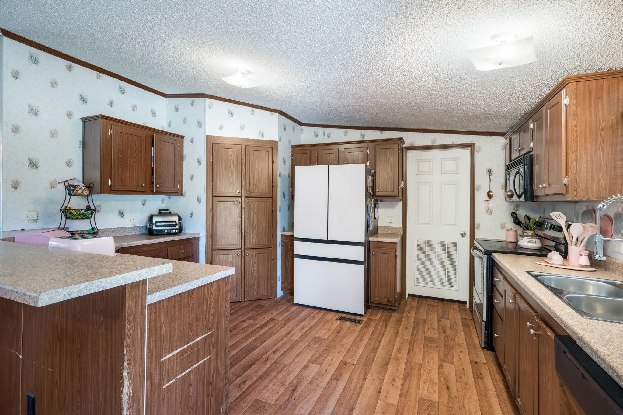 Manufactured Home For Sale in Wise County , 1215 Alliance Boulevard, Rhome, Texas 76078, 3 Bedrooms, 2 Bathrooms, 1 Garage spaces, 1,450 Sqft, built in 2009, Price $250,000, mls#21337871, Real Estate Agent in Rhome, Homes For Sale in Wise county, Homes For Sale in Rhome, Realtor in Rhome Texas, Real Estate Brokerage Independent Realty Texas, Luminita Cordes Realtor