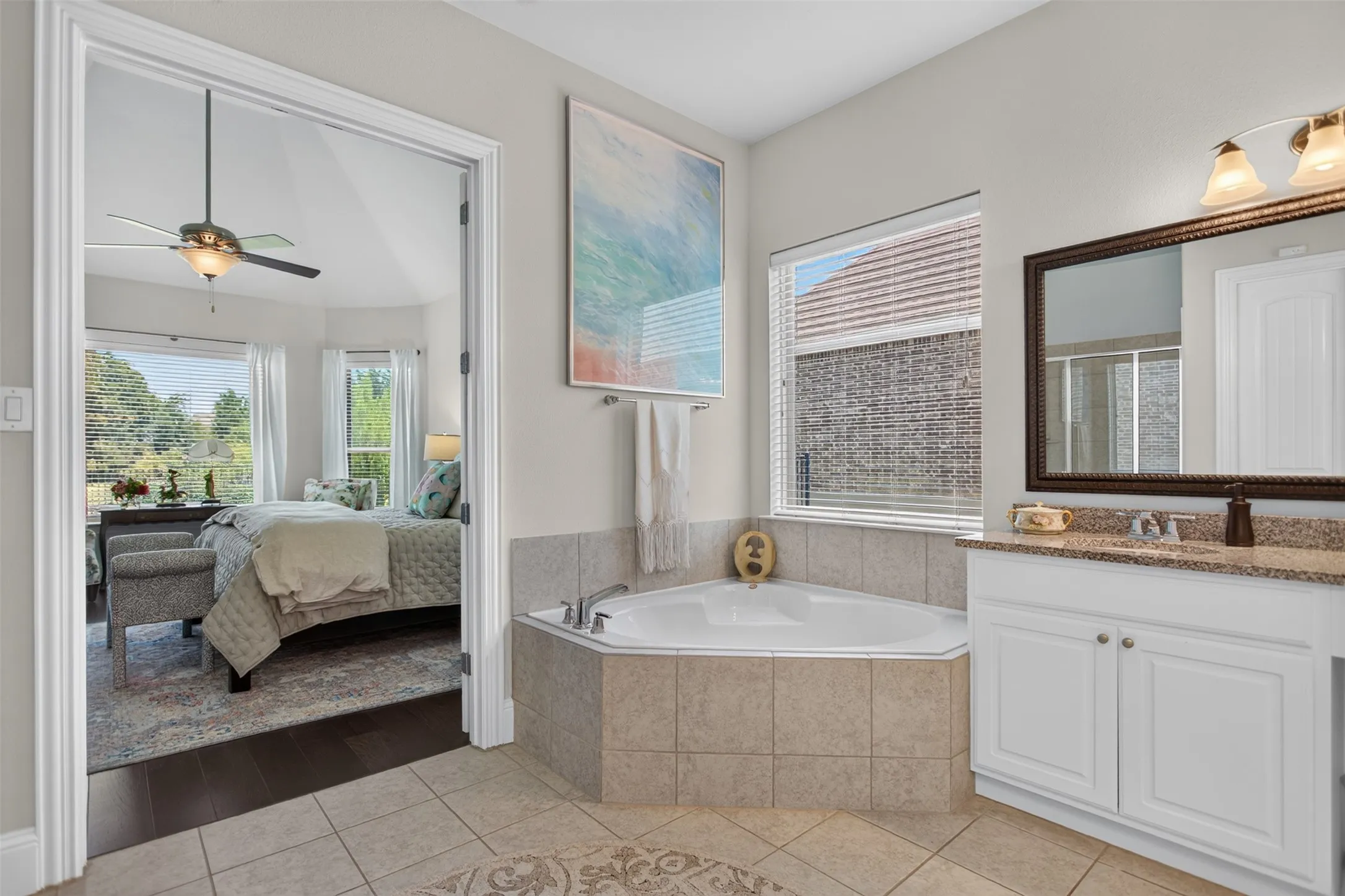 Single Family Residence For Sale in Rockwall County , 2809 Abundant Court, Heath, Texas 75126, 3 Bedroom, 3 Bathroom, 2 Garage spaces, 2,501 Sqft, built in 2017, mls#21336476, Real Estate Agent in Heath, Homes For Sale in Rockwall county, Homes For Sale in Heath, Realtor in Heath Texas, Real Estate Brokerage Independent Realty Texas, Luminita Cordes Realtor
