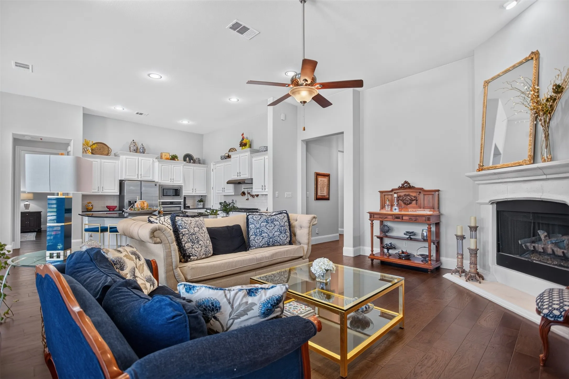 Single Family Residence For Sale in Rockwall County , 2809 Abundant Court, Heath, Texas 75126, 3 Bedroom, 3 Bathroom, 2 Garage spaces, 2,501 Sqft, built in 2017, mls#21336476, Real Estate Agent in Heath, Homes For Sale in Rockwall county, Homes For Sale in Heath, Realtor in Heath Texas, Real Estate Brokerage Independent Realty Texas, Luminita Cordes Realtor