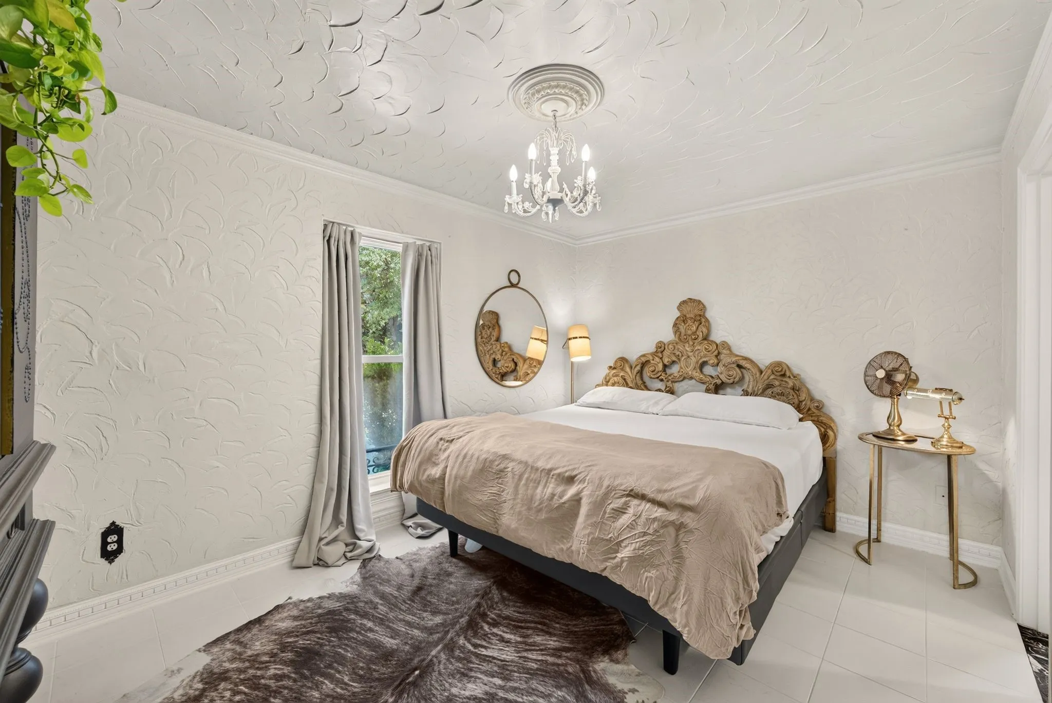 Single Family Residence For Sale in Denton County , 5120 Wildwood Drive, Flower Mound, Texas 75028, 3 Bedroom, 2 Bathroom, 2 Garage spaces, 2,764 Sqft, built in 1978, mls#21331117, Real Estate Agent in Flower Mound, Homes For Sale in Denton county, Homes For Sale in Flower Mound, Realtor in Flower Mound Texas, Real Estate Brokerage Independent Realty Texas, Luminita Cordes Realtor