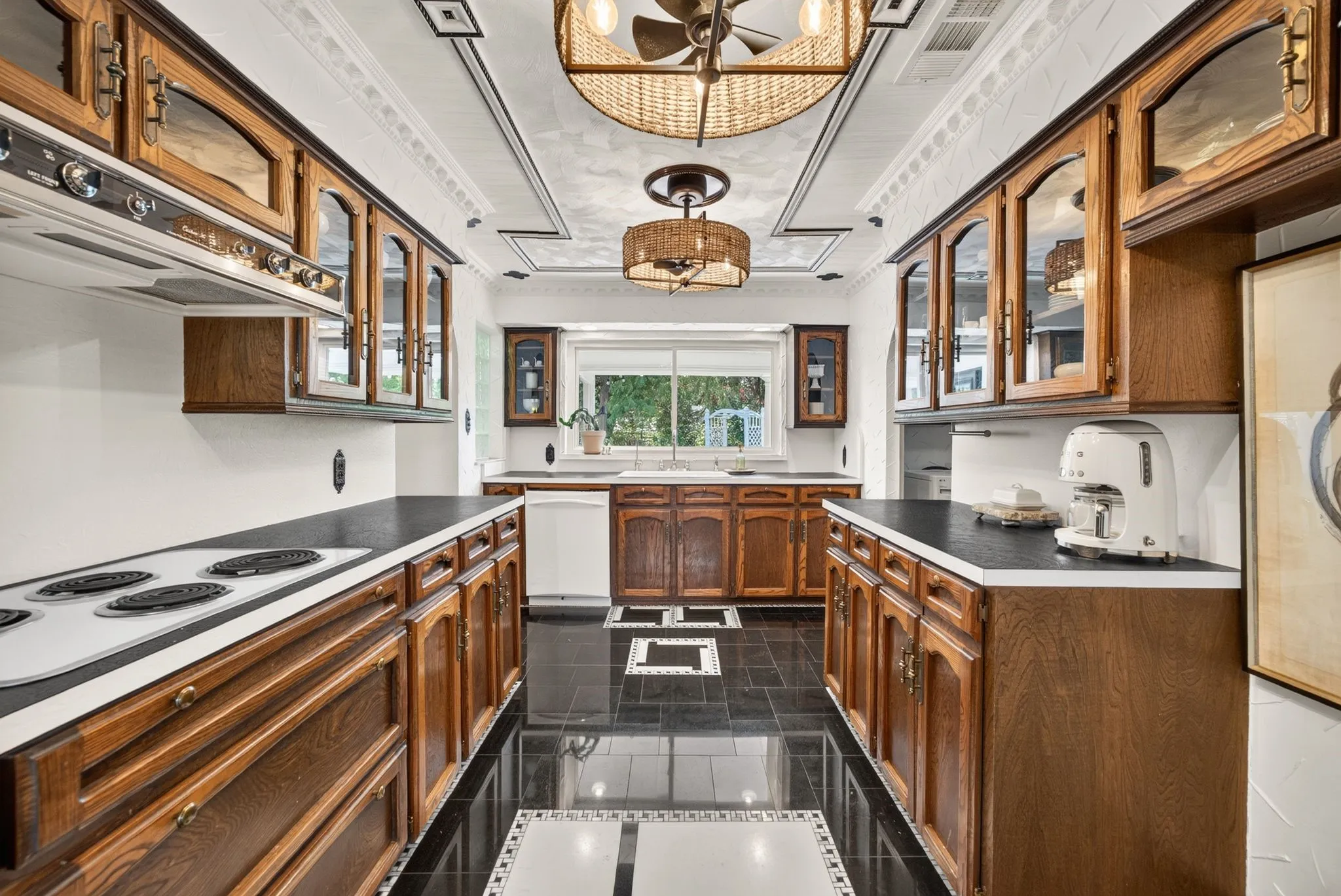 Single Family Residence For Sale in Denton County , 5120 Wildwood Drive, Flower Mound, Texas 75028, 3 Bedroom, 2 Bathroom, 2 Garage spaces, 2,764 Sqft, built in 1978, mls#21331117, Real Estate Agent in Flower Mound, Homes For Sale in Denton county, Homes For Sale in Flower Mound, Realtor in Flower Mound Texas, Real Estate Brokerage Independent Realty Texas, Luminita Cordes Realtor