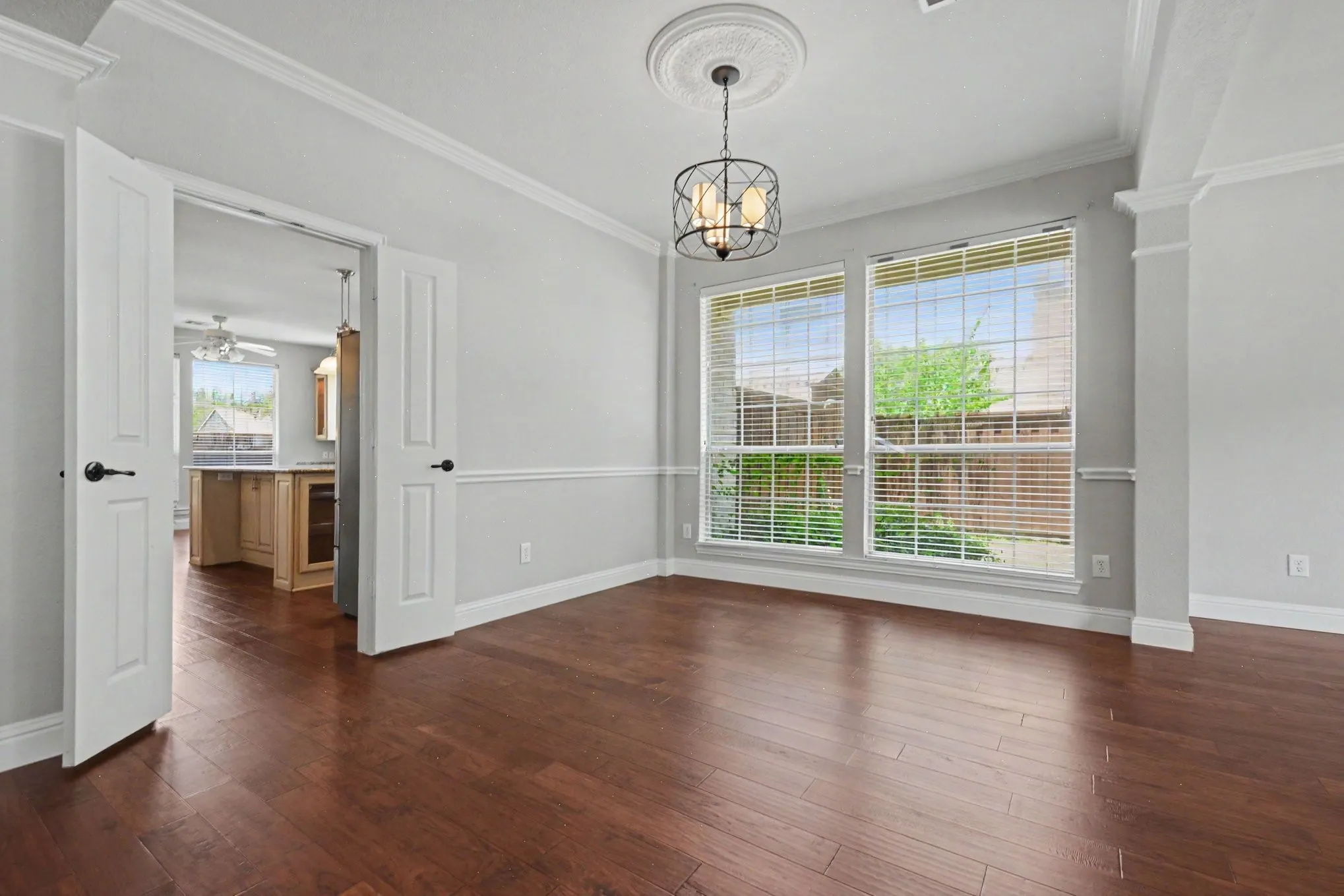 Single Family Residence For Sale in Collin County , 415 Heatherwood Drive, Allen, Texas 75002, 5 Bedroom, 4 Bathroom, 2 Garage spaces, 3,308 Sqft, built in 1999, mls#21338551, Real Estate Agent in Allen, Homes For Sale in Collin county, Homes For Sale in Allen, Realtor in Allen Texas, Real Estate Brokerage Independent Realty Texas, Luminita Cordes Realtor