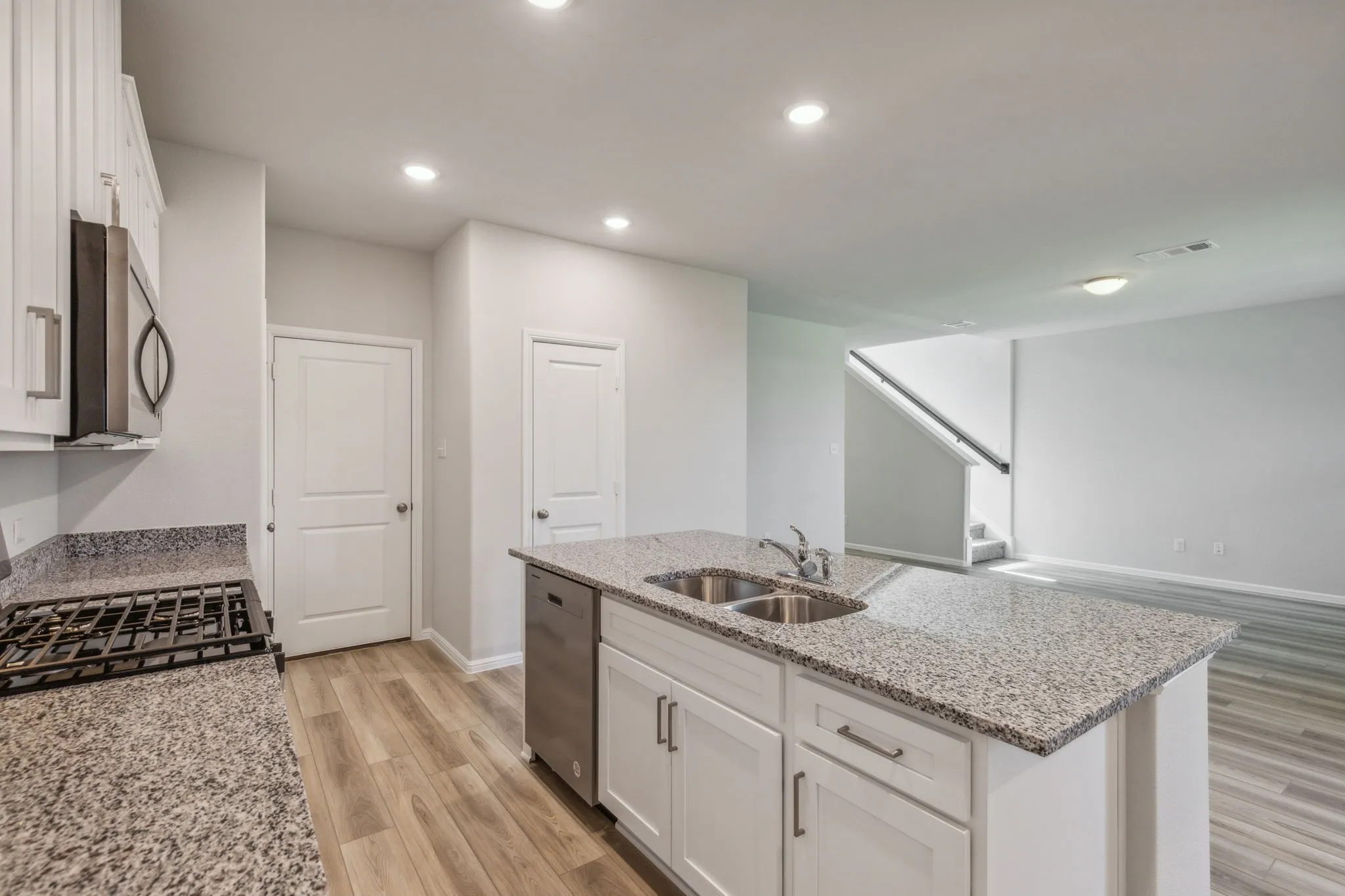 Single Family Residence For Sale in Collin County , 3010 Isla Terrace, Princeton, Texas 75407, 3 Bedroom, 3 Bathroom, 2 Garage spaces, 1,793 Sqft, built in 2024, mls#21338652, Real Estate Agent in Princeton, Homes For Sale in Collin county, Homes For Sale in Princeton, Realtor in Princeton Texas, Real Estate Brokerage Independent Realty Texas, Luminita Cordes Realtor