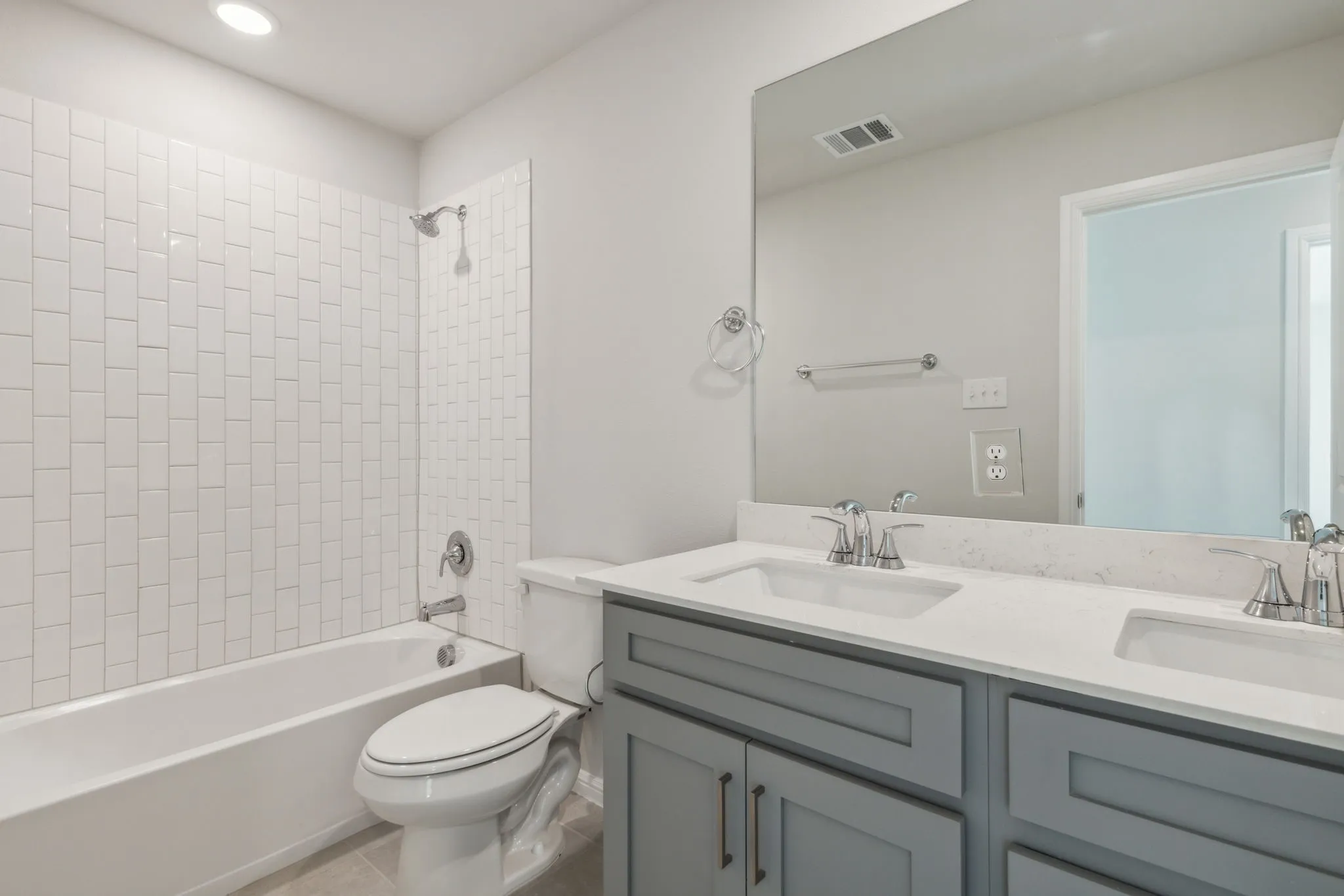 Single Family Residence For Sale in Collin County , 3010 Isla Terrace, Princeton, Texas 75407, 3 Bedroom, 3 Bathroom, 2 Garage spaces, 1,793 Sqft, built in 2024, mls#21338652, Real Estate Agent in Princeton, Homes For Sale in Collin county, Homes For Sale in Princeton, Realtor in Princeton Texas, Real Estate Brokerage Independent Realty Texas, Luminita Cordes Realtor