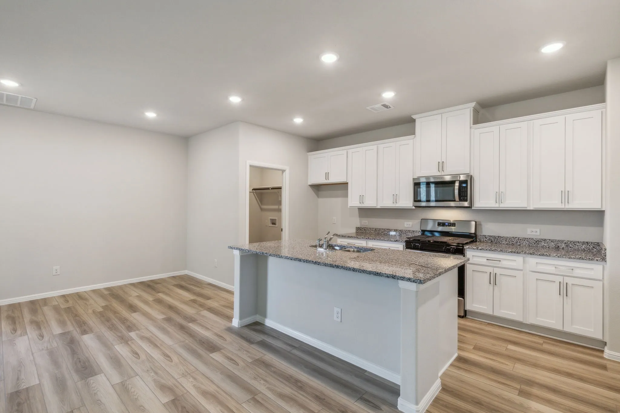 Single Family Residence For Sale in Collin County , 3010 Isla Terrace, Princeton, Texas 75407, 3 Bedroom, 3 Bathroom, 2 Garage spaces, 1,793 Sqft, built in 2024, mls#21338652, Real Estate Agent in Princeton, Homes For Sale in Collin county, Homes For Sale in Princeton, Realtor in Princeton Texas, Real Estate Brokerage Independent Realty Texas, Luminita Cordes Realtor