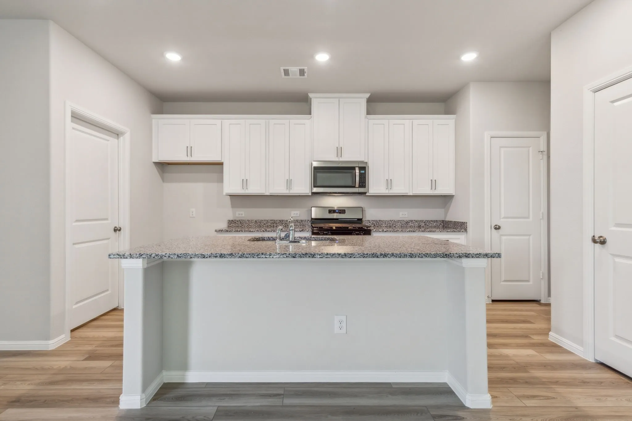 Single Family Residence For Sale in Collin County , 3010 Isla Terrace, Princeton, Texas 75407, 3 Bedroom, 3 Bathroom, 2 Garage spaces, 1,793 Sqft, built in 2024, mls#21338652, Real Estate Agent in Princeton, Homes For Sale in Collin county, Homes For Sale in Princeton, Realtor in Princeton Texas, Real Estate Brokerage Independent Realty Texas, Luminita Cordes Realtor