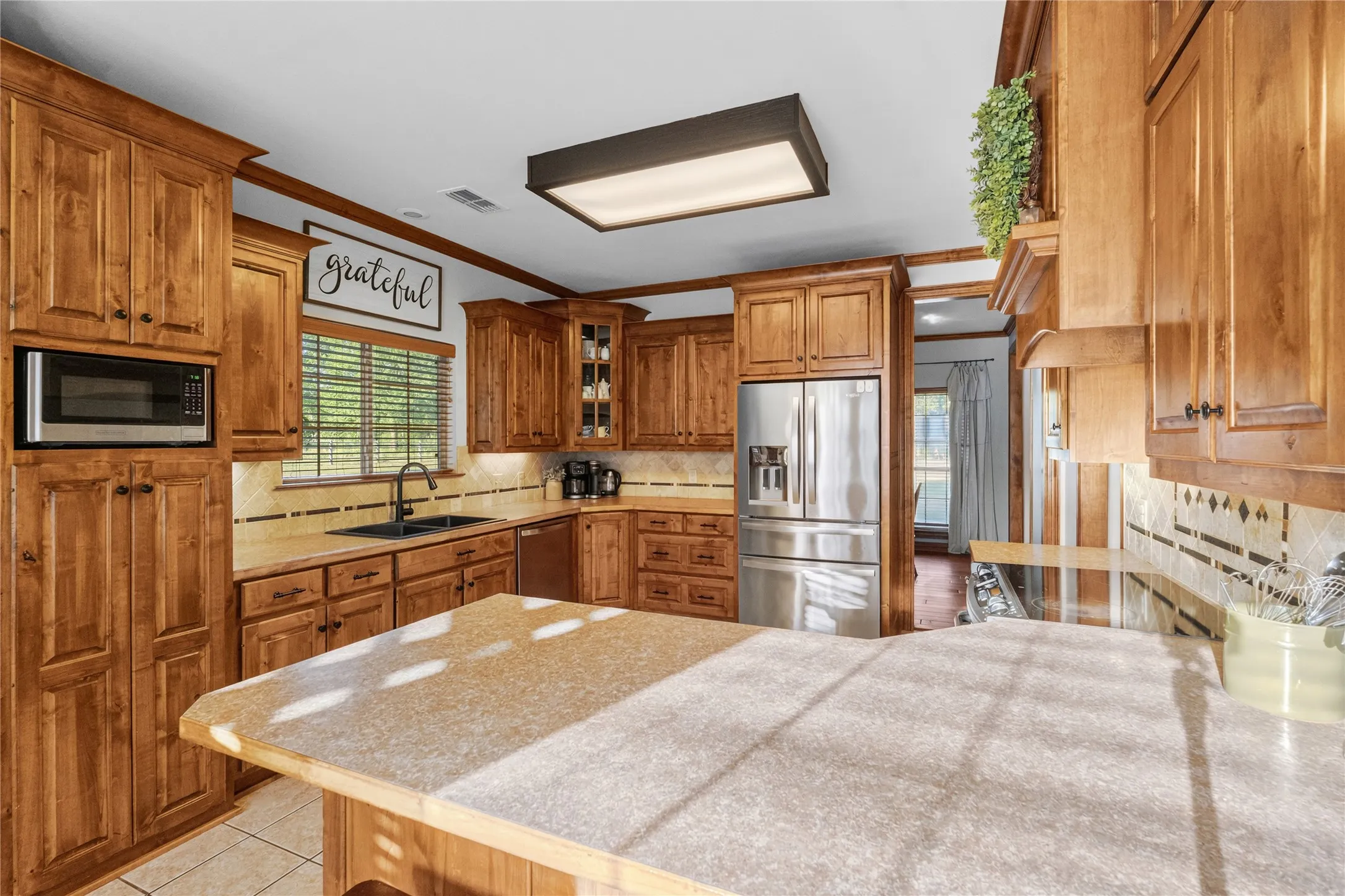 Single Family Residence For Sale in Hopkins County , 340 County Road 3585, Dike, Texas 75437, 3 Bedroom, 4 Bathroom, 2 Garage spaces, 2,612 Sqft, built in 2000, mls#21338629, Real Estate Agent in Dike, Homes For Sale in Hopkins county, Homes For Sale in Dike, Realtor in Dike Texas, Real Estate Brokerage Independent Realty Texas, Luminita Cordes Realtor