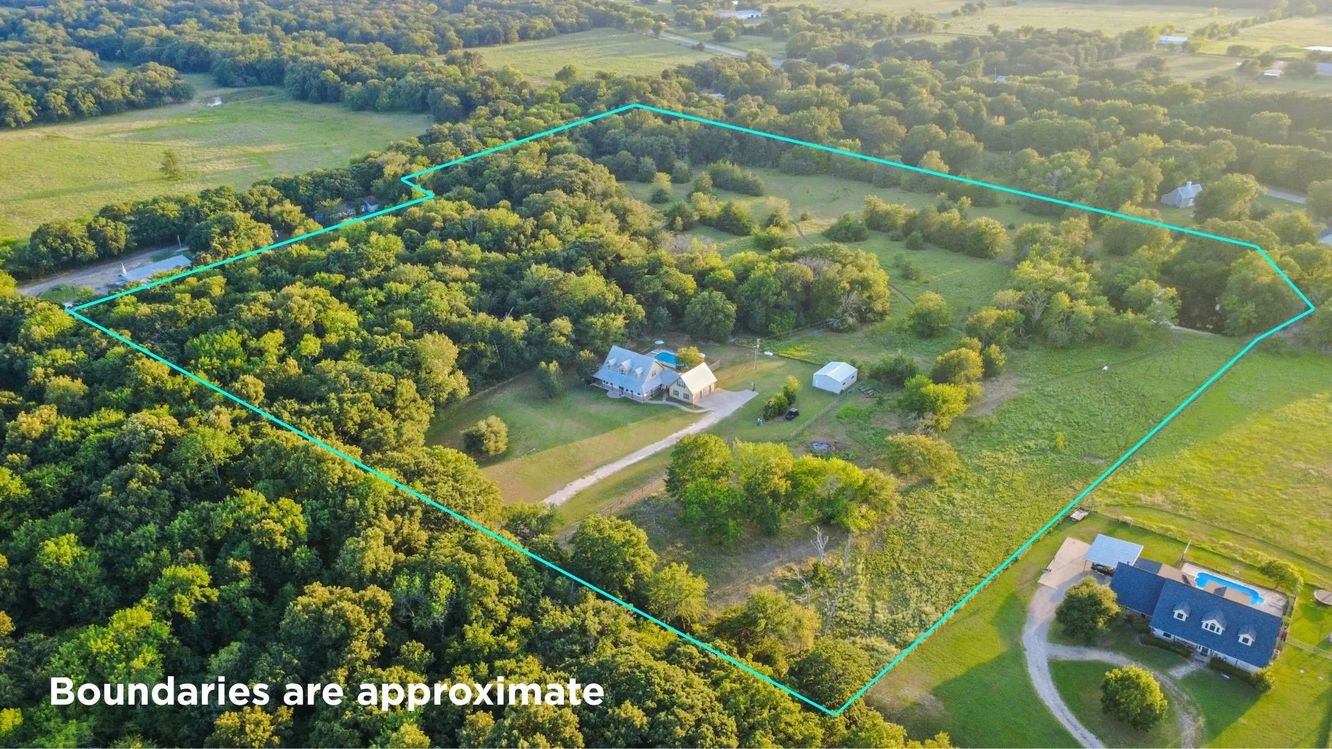 Single Family Residence For Sale in Hopkins County , 340 County Road 3585, Dike, Texas 75437, 3 Bedroom, 4 Bathroom, 2 Garage spaces, 2,612 Sqft, built in 2000, mls#21338629, Real Estate Agent in Dike, Homes For Sale in Hopkins county, Homes For Sale in Dike, Realtor in Dike Texas, Real Estate Brokerage Independent Realty Texas, Luminita Cordes Realtor