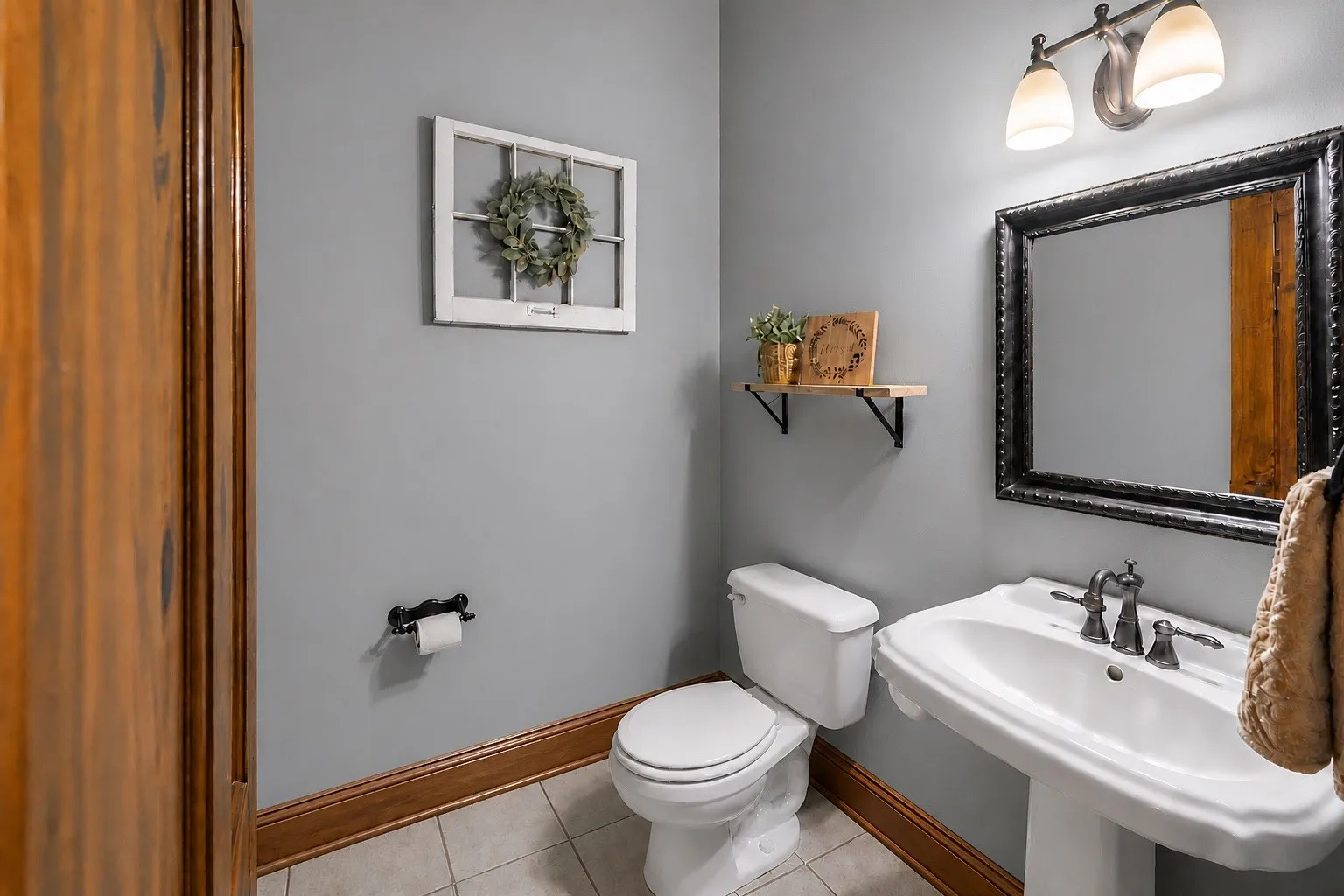 Single Family Residence For Sale in Hopkins County , 340 County Road 3585, Dike, Texas 75437, 3 Bedroom, 4 Bathroom, 2 Garage spaces, 2,612 Sqft, built in 2000, mls#21338629, Real Estate Agent in Dike, Homes For Sale in Hopkins county, Homes For Sale in Dike, Realtor in Dike Texas, Real Estate Brokerage Independent Realty Texas, Luminita Cordes Realtor