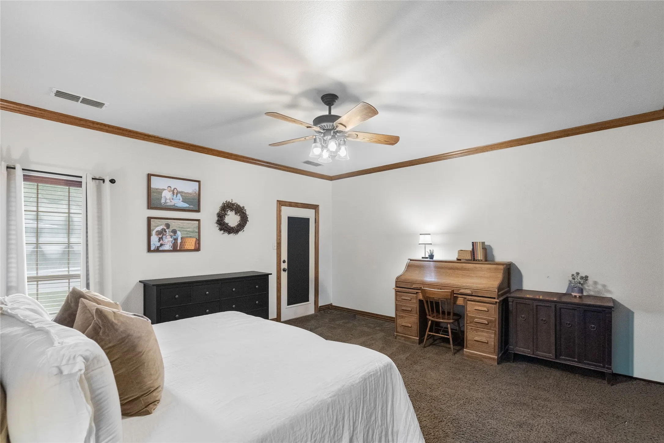 Single Family Residence For Sale in Hopkins County , 340 County Road 3585, Dike, Texas 75437, 3 Bedroom, 4 Bathroom, 2 Garage spaces, 2,612 Sqft, built in 2000, mls#21338629, Real Estate Agent in Dike, Homes For Sale in Hopkins county, Homes For Sale in Dike, Realtor in Dike Texas, Real Estate Brokerage Independent Realty Texas, Luminita Cordes Realtor
